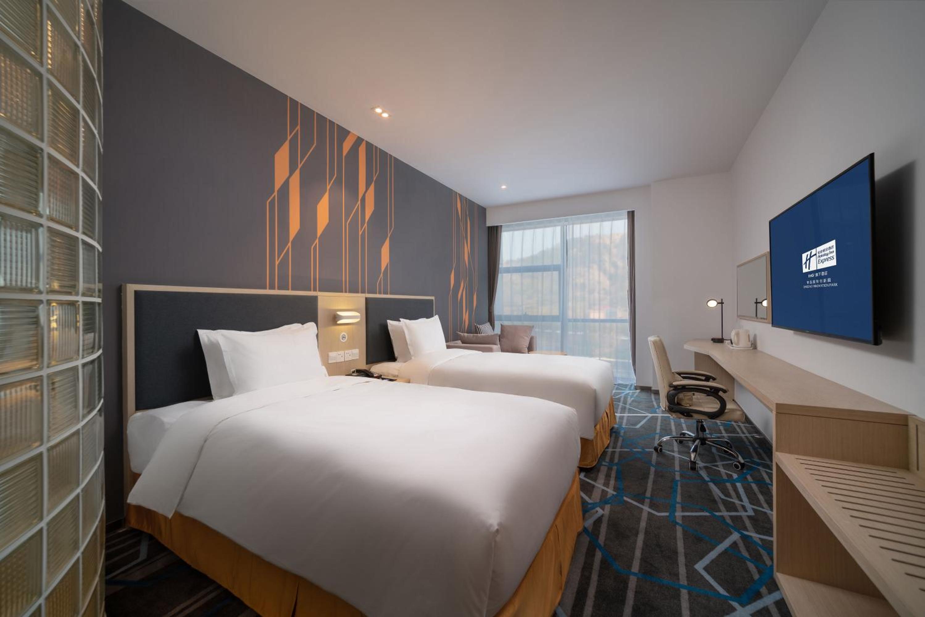 Standard Twin Room - Photo 8