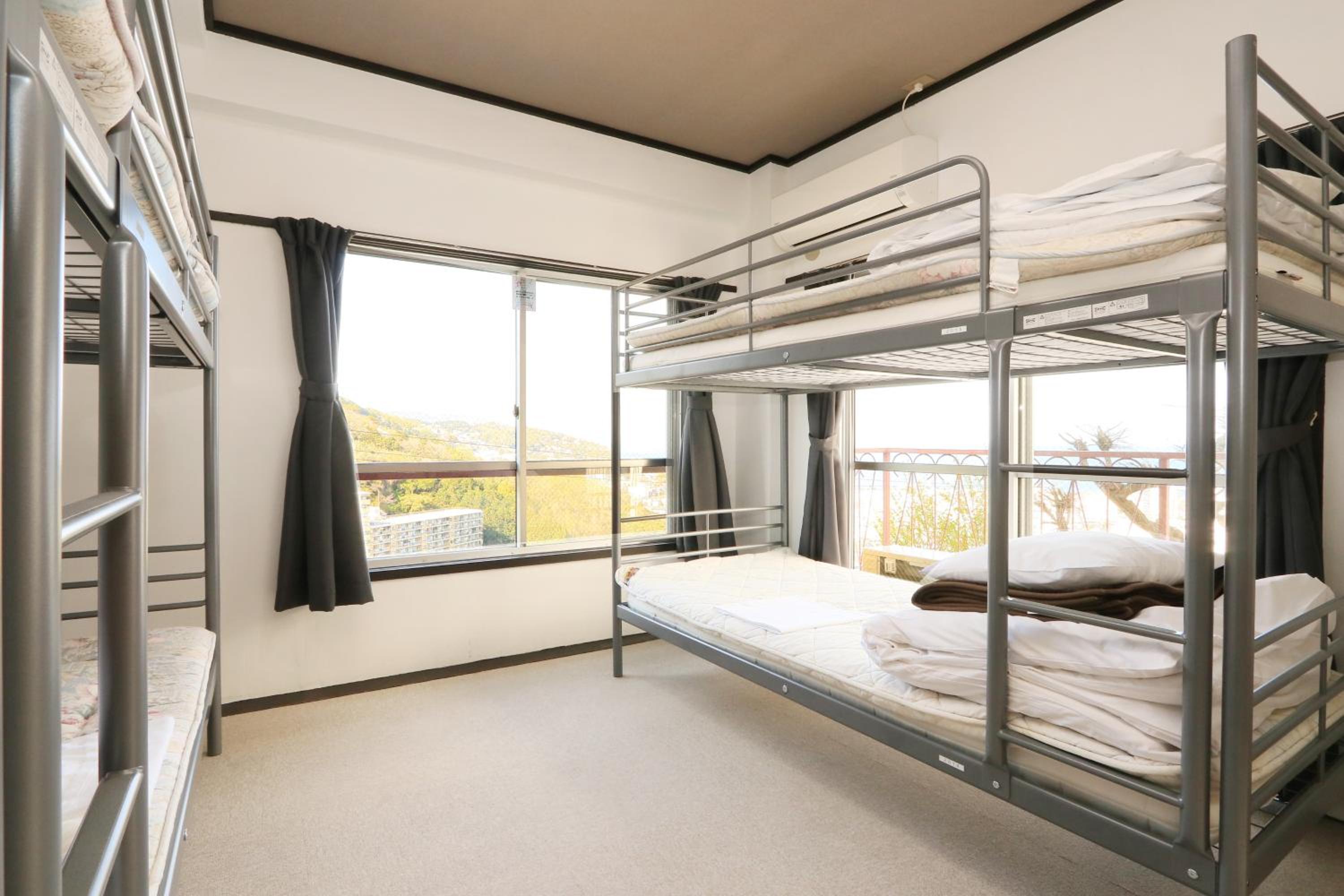 Bed in 4-Bed Mixed Dormitory Room photo 1