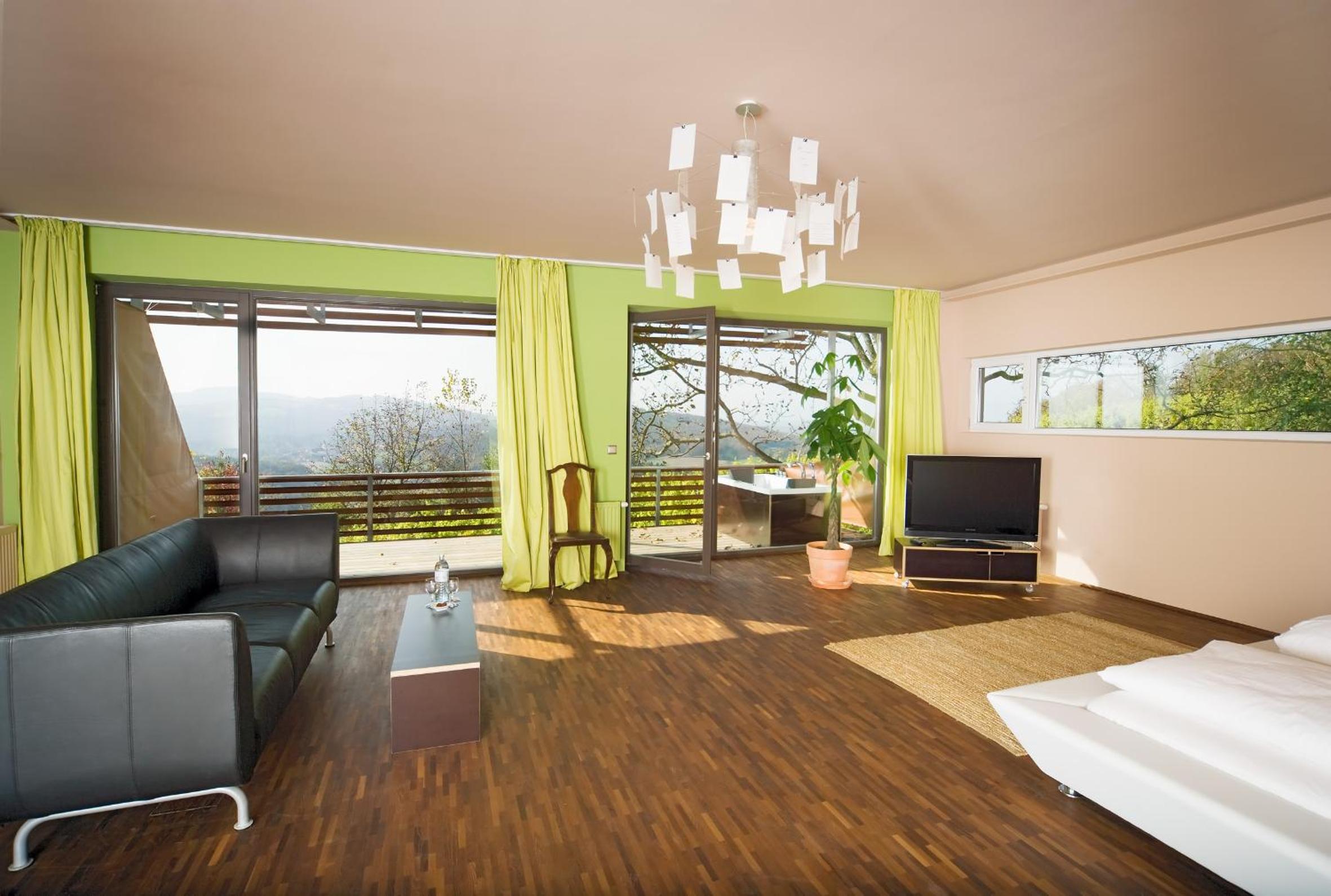 Deluxe Junior Suite photo 1
