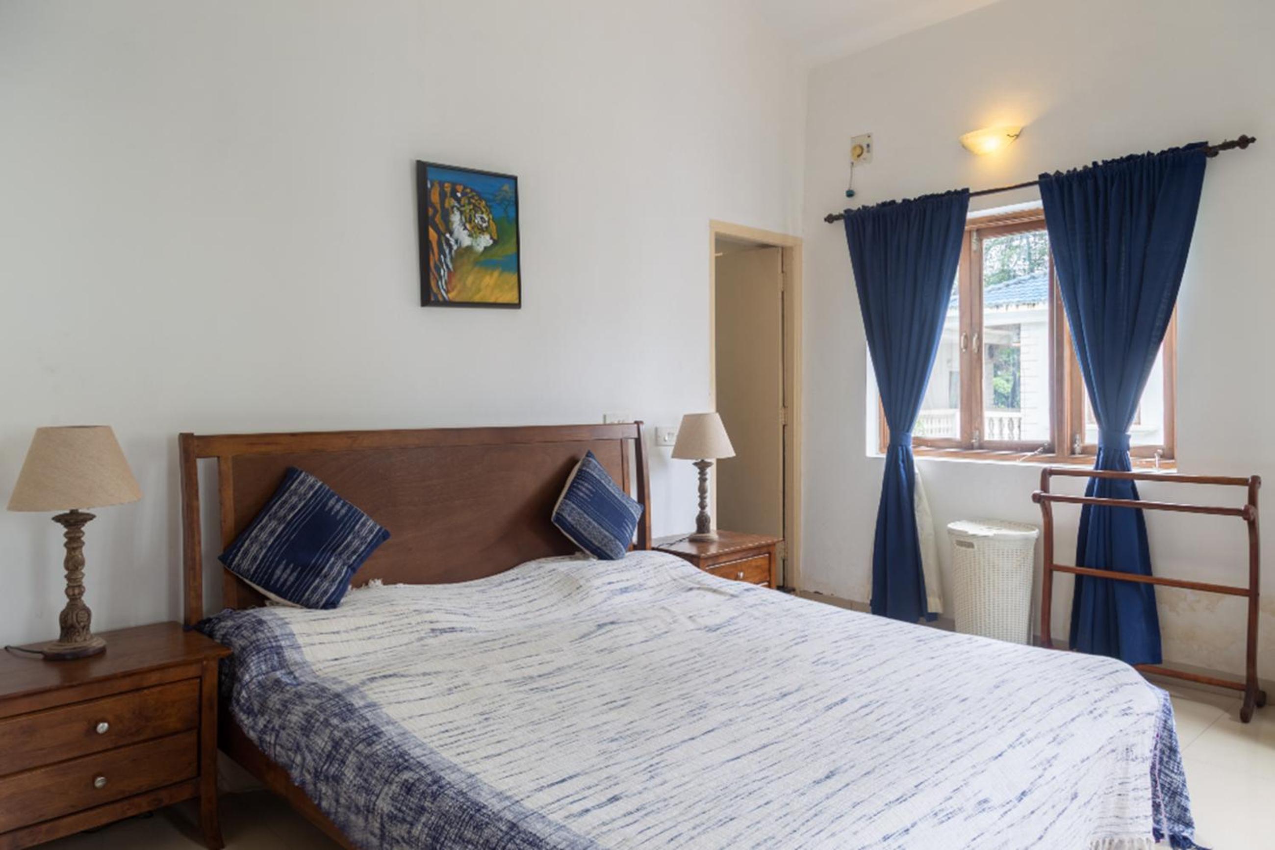 Two-Bedroom Row House with Pool View photo 3