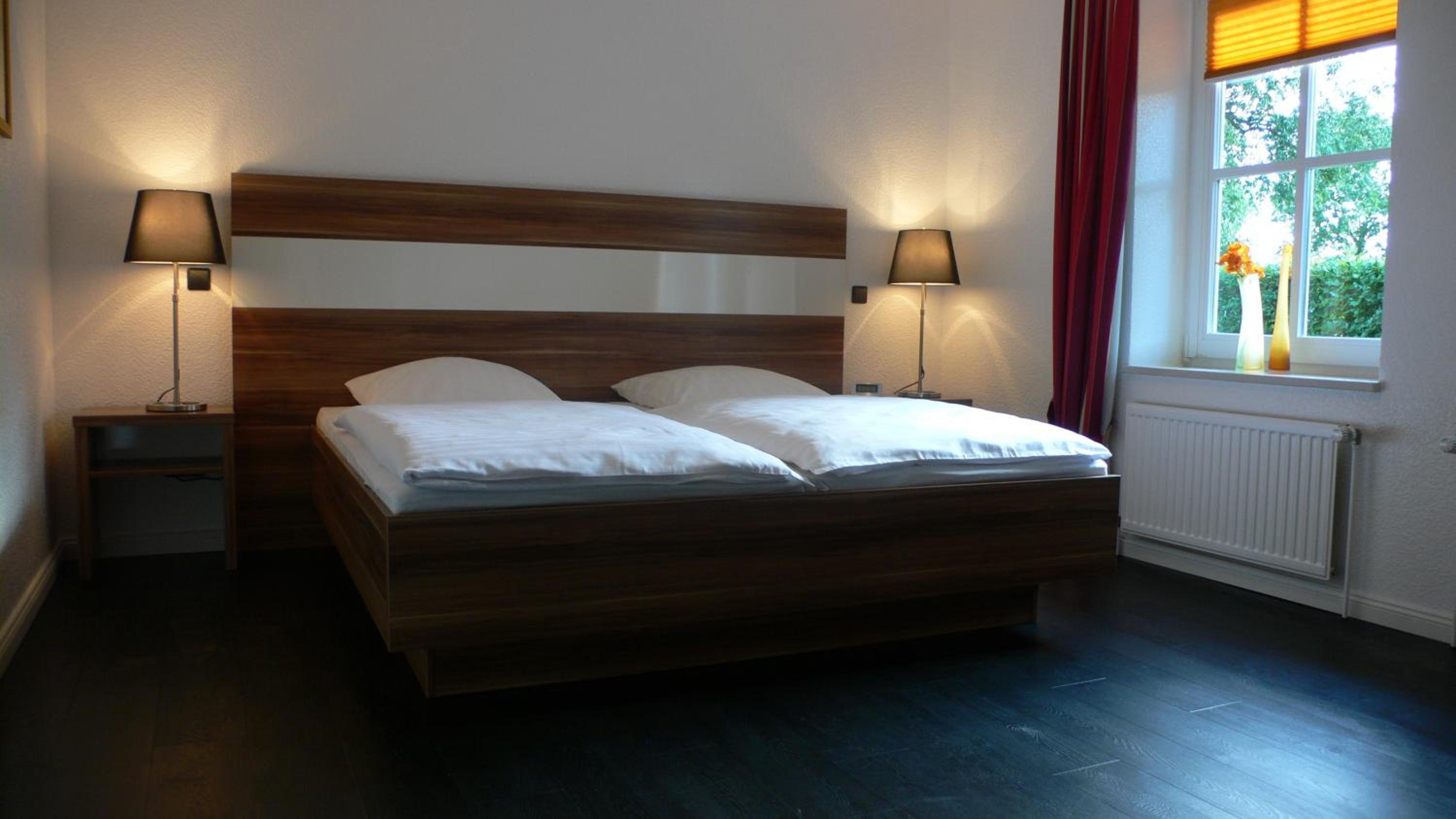 Large One-Bedroom Apartment photo 2