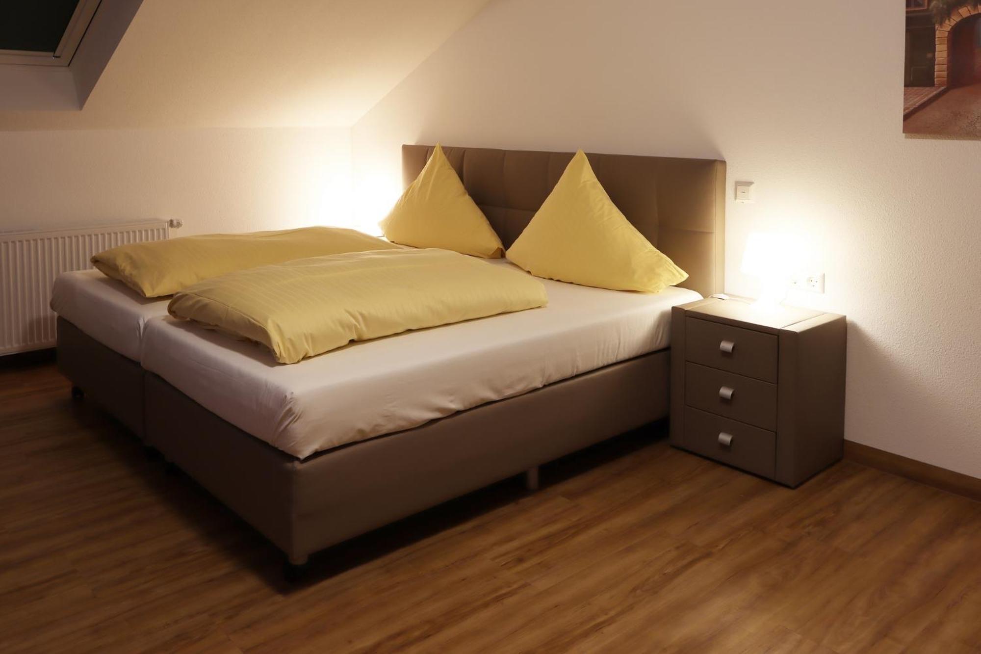 Triple Room with Private Bathroom - Photo 1