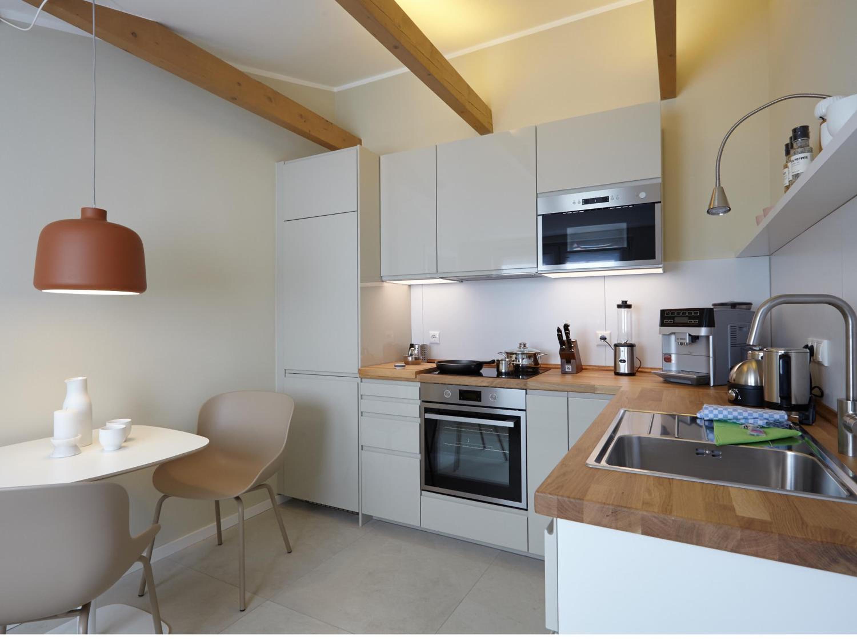 One-Bedroom Vacation Home thumbnail 6