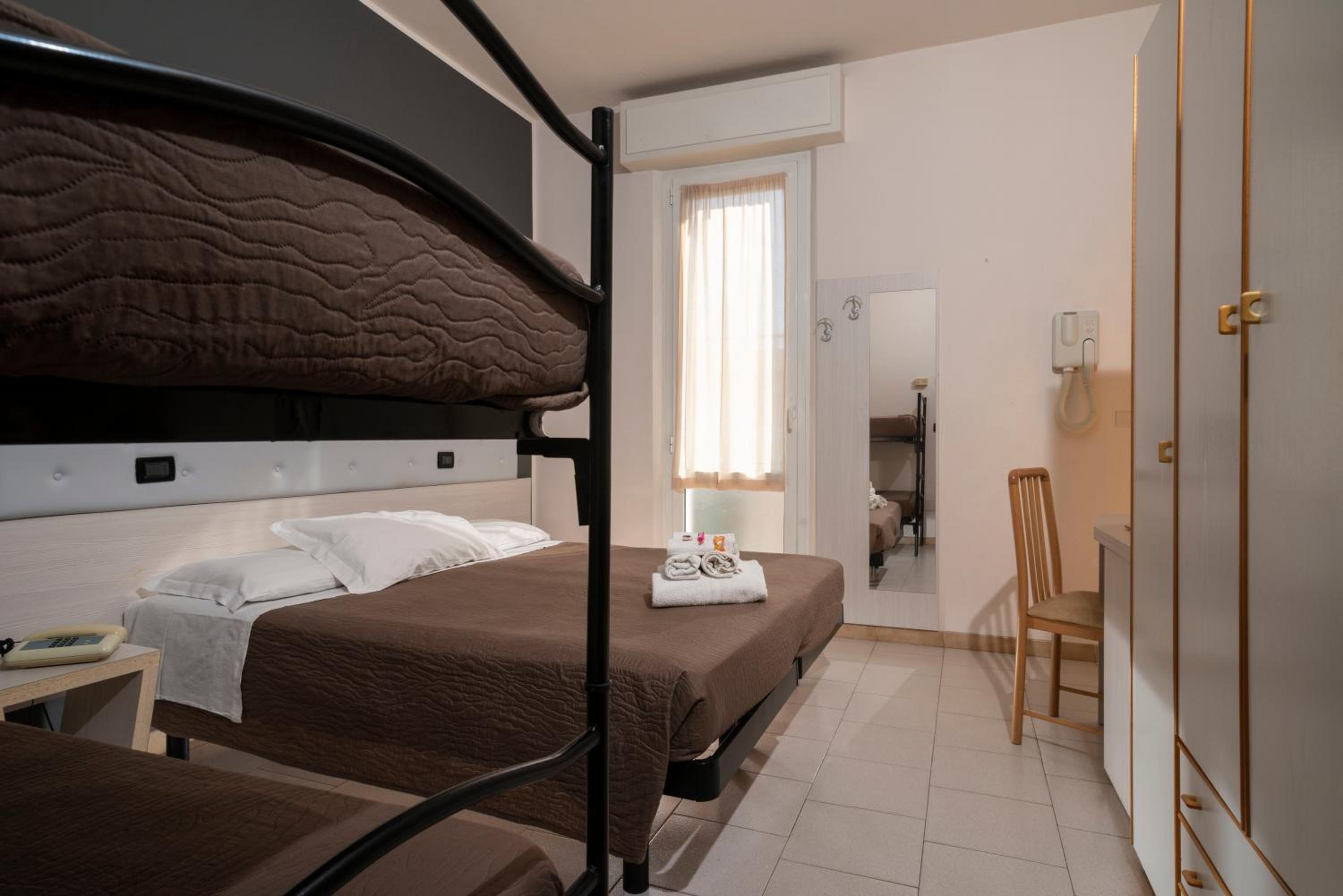 Economy Quadruple Room