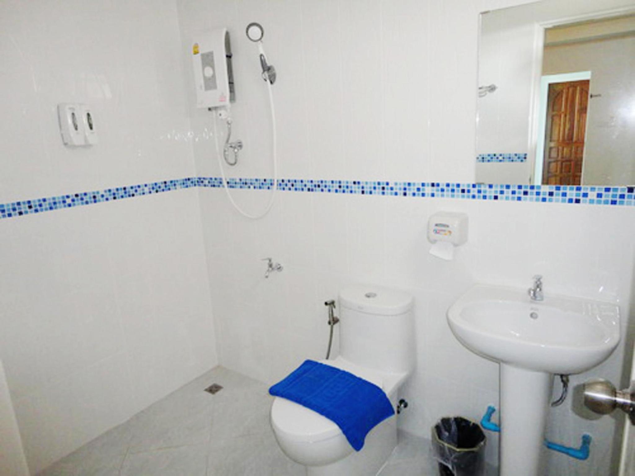 Standard Twin Room photo 2