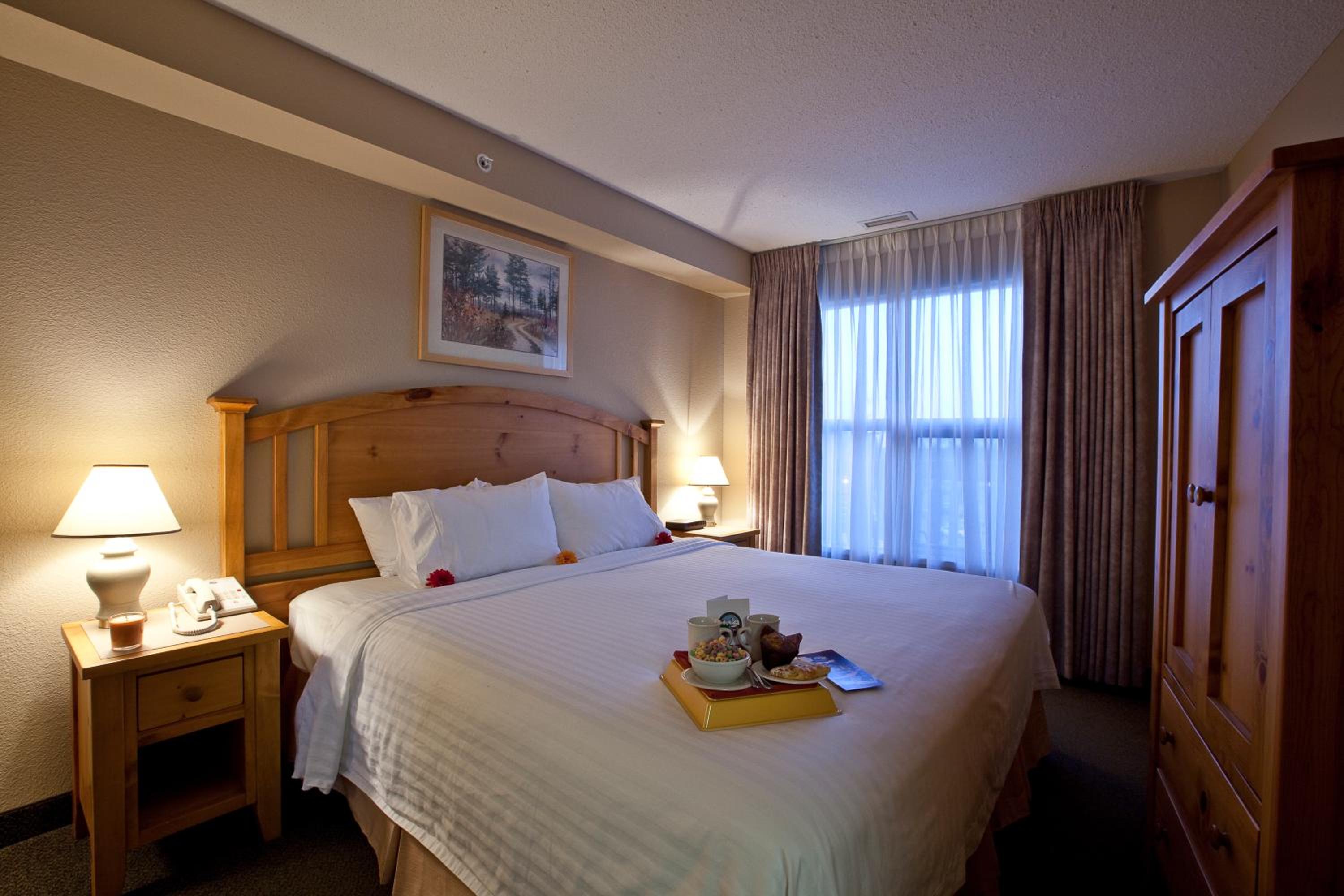 Two-Bedroom Suite photo 2