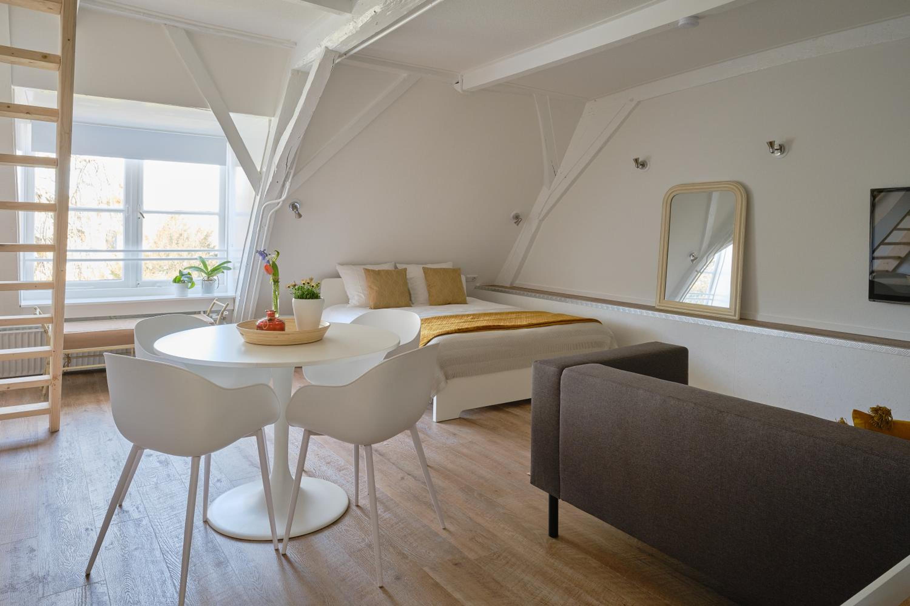 Superior Quadruple Room - Photo 1