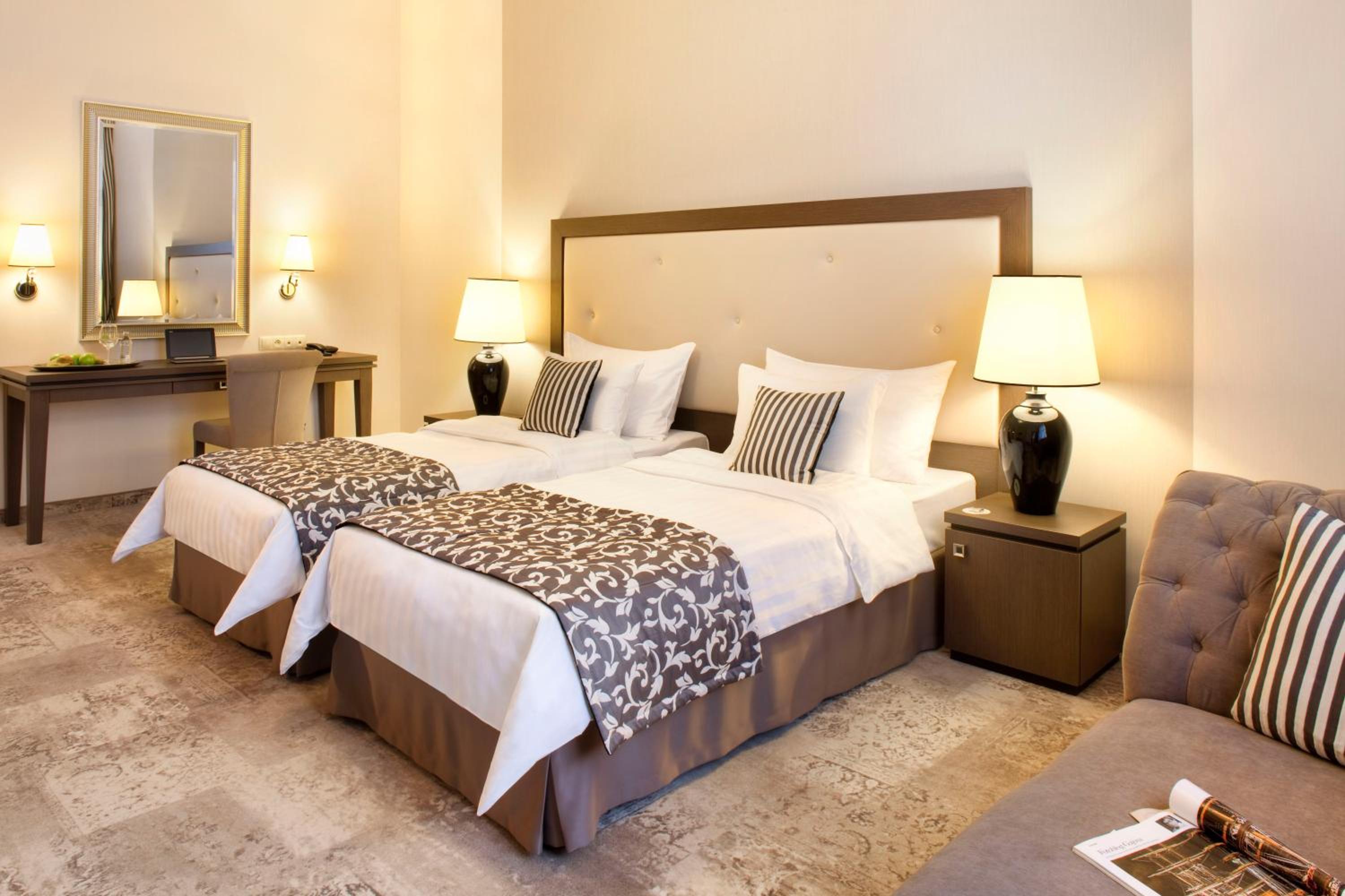 Superior Double or Twin Room photo 3