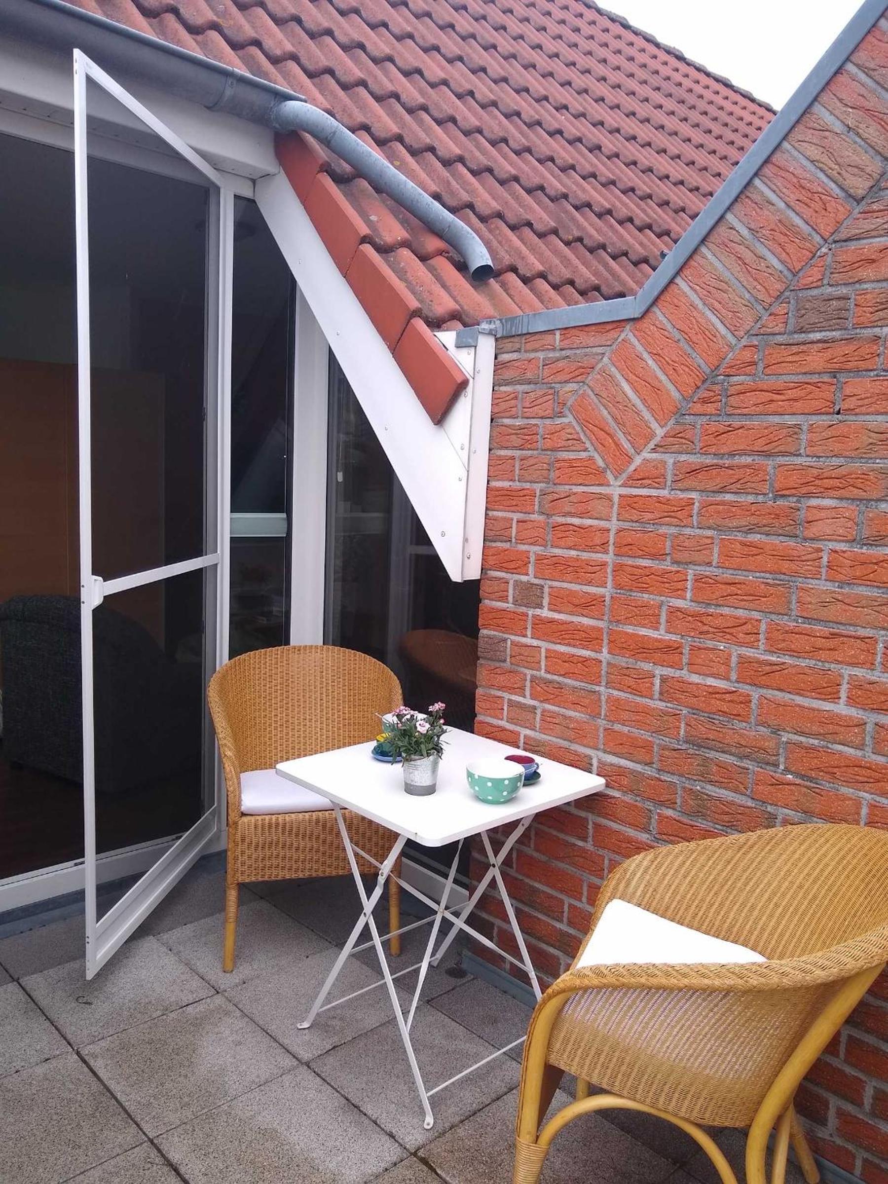 One-Bedroom Apartment with Balcony photo 2