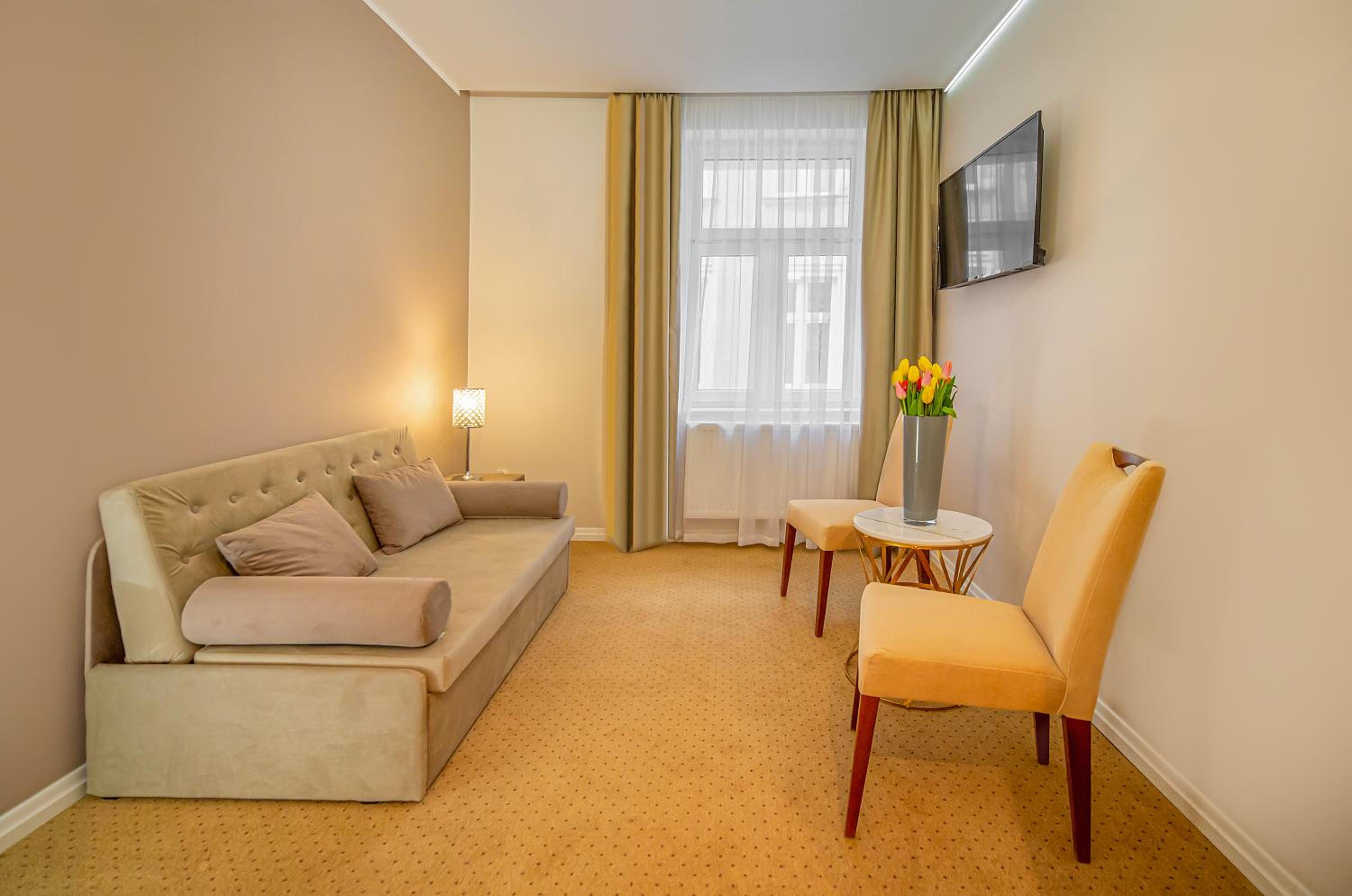 Economy Double Room photo 2