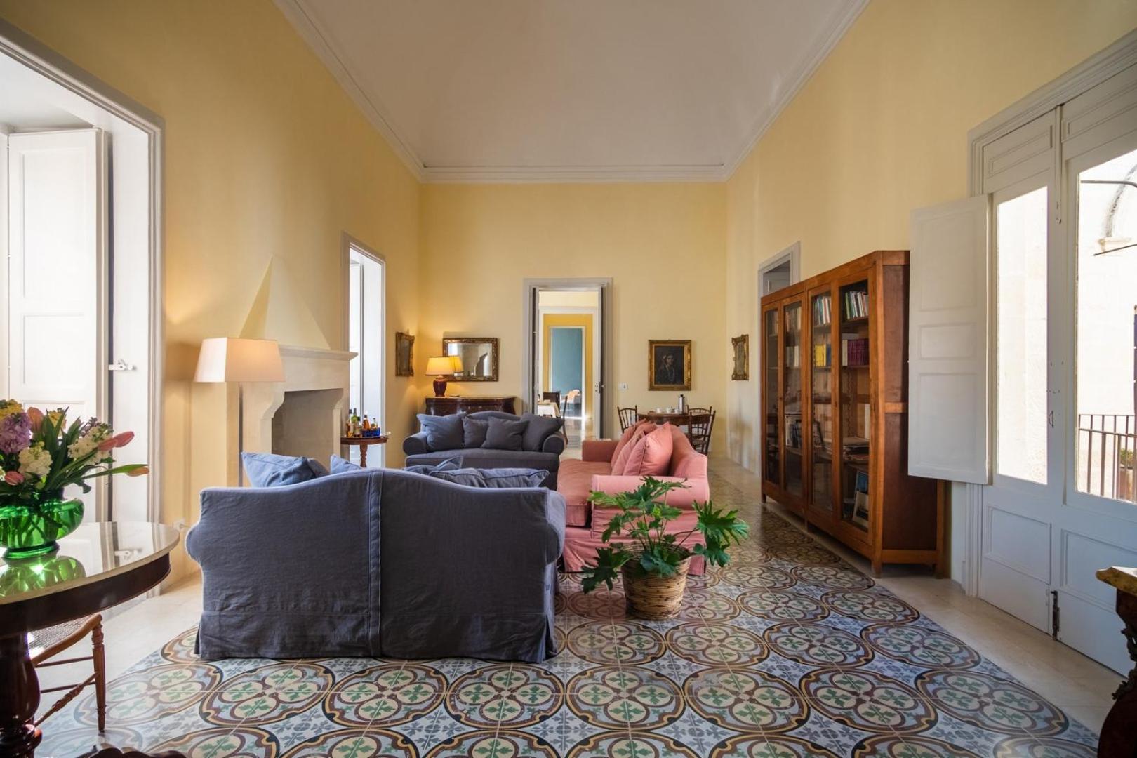Deluxe Double or Twin Room photo 1