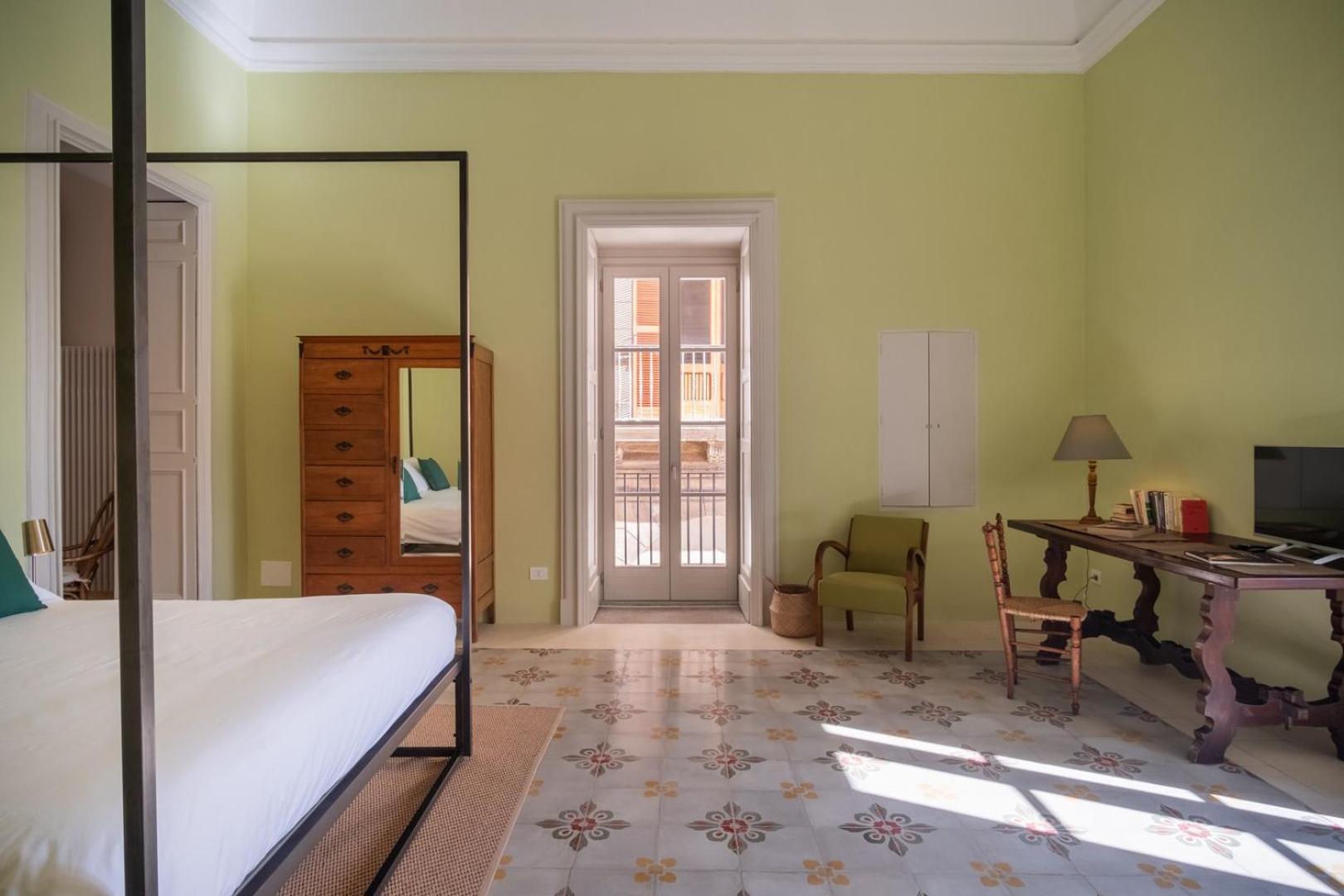 King Room with Balcony photo 3