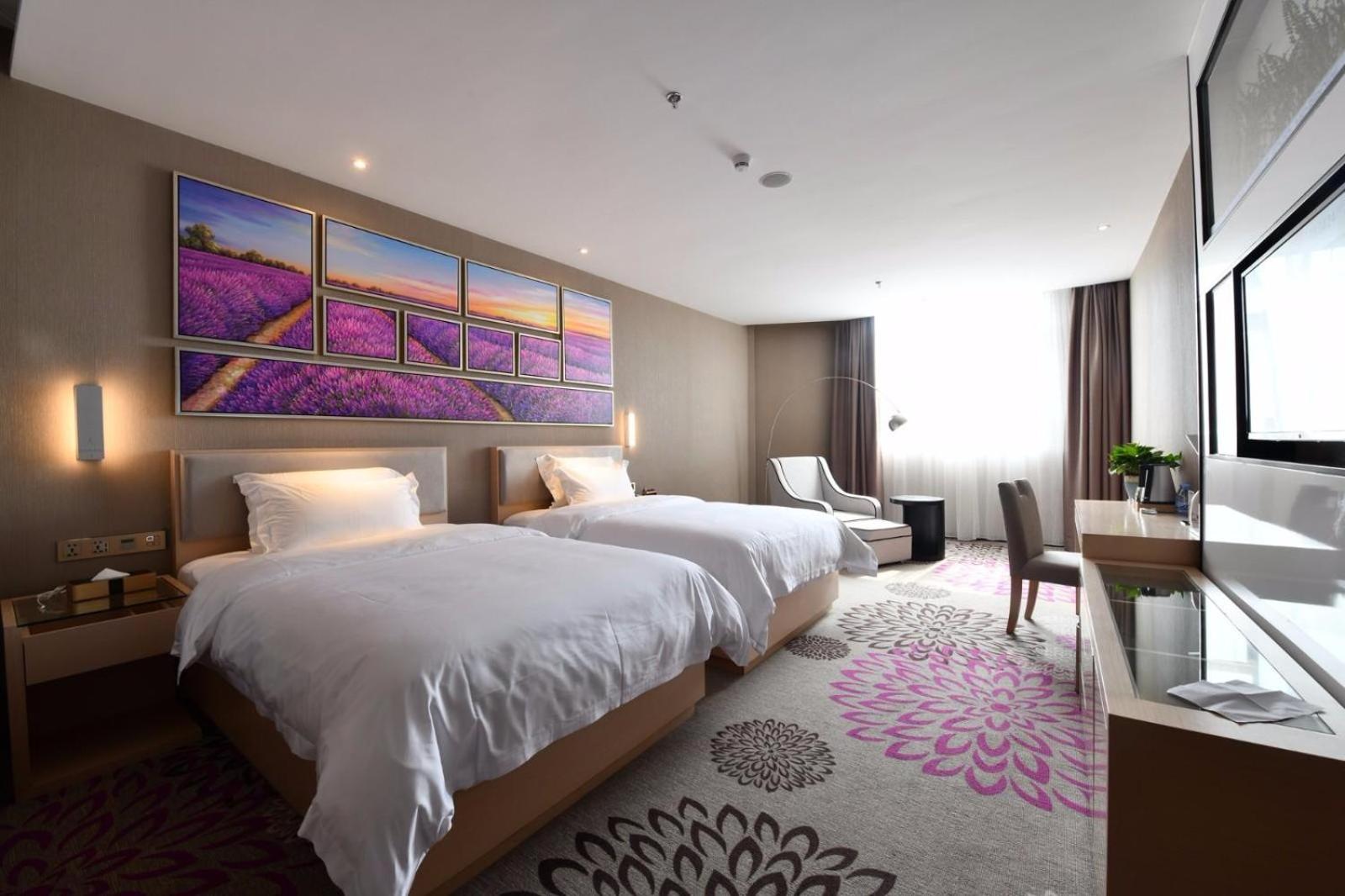 Deluxe Twin Bed Room