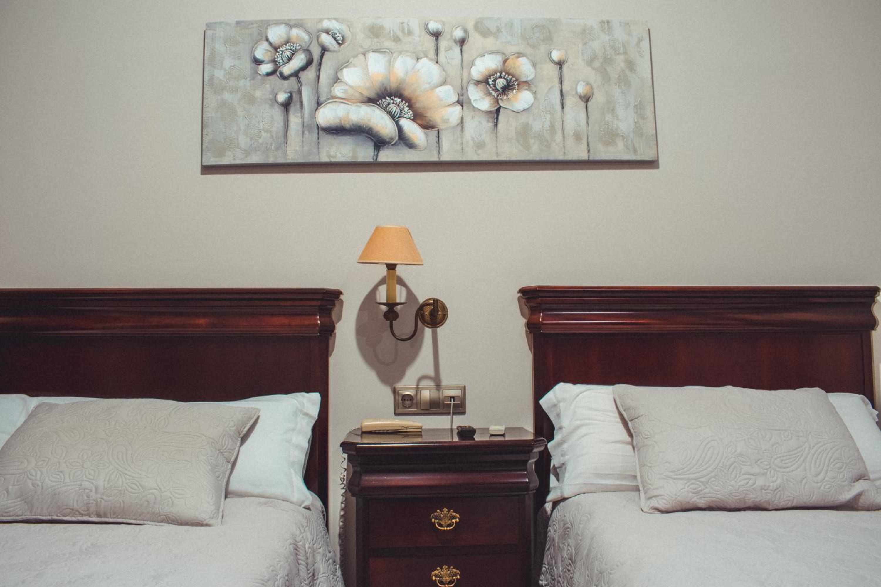 Twin Room - Photo 4