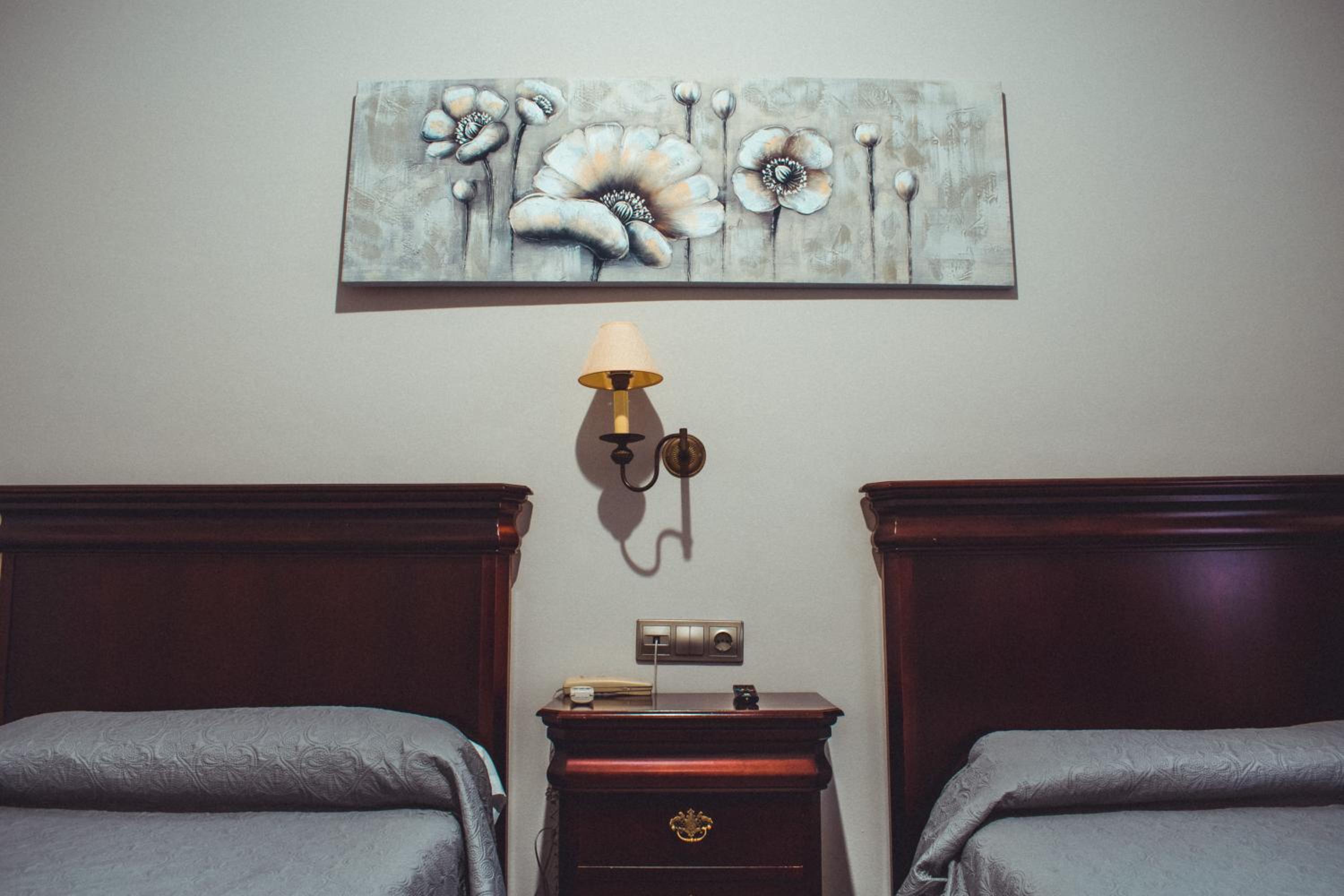 Twin Room - Photo 6