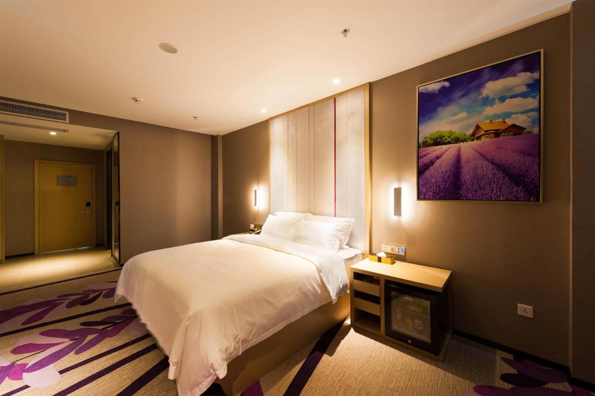 Deluxe King size bed Room