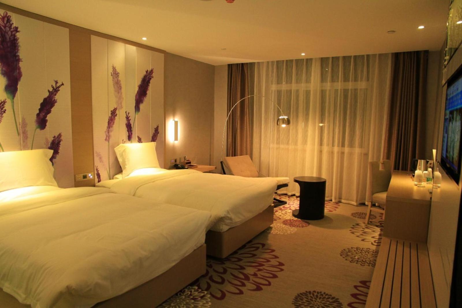 Deluxe Twin Bed Room