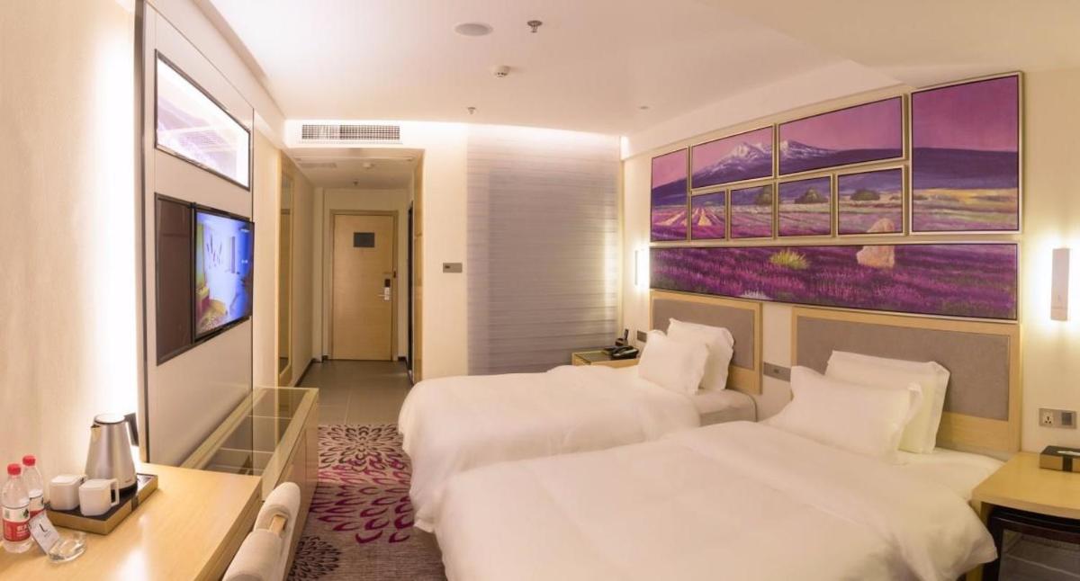 Deluxe Twin Bed Room