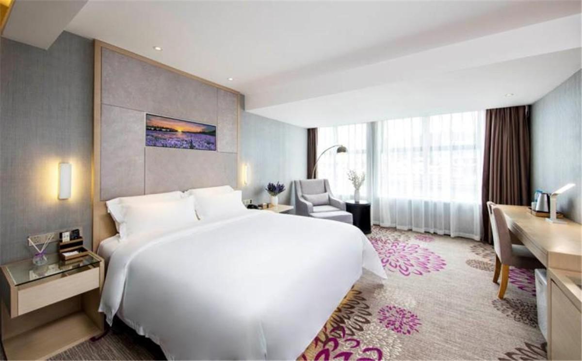 Deluxe King size bed Room