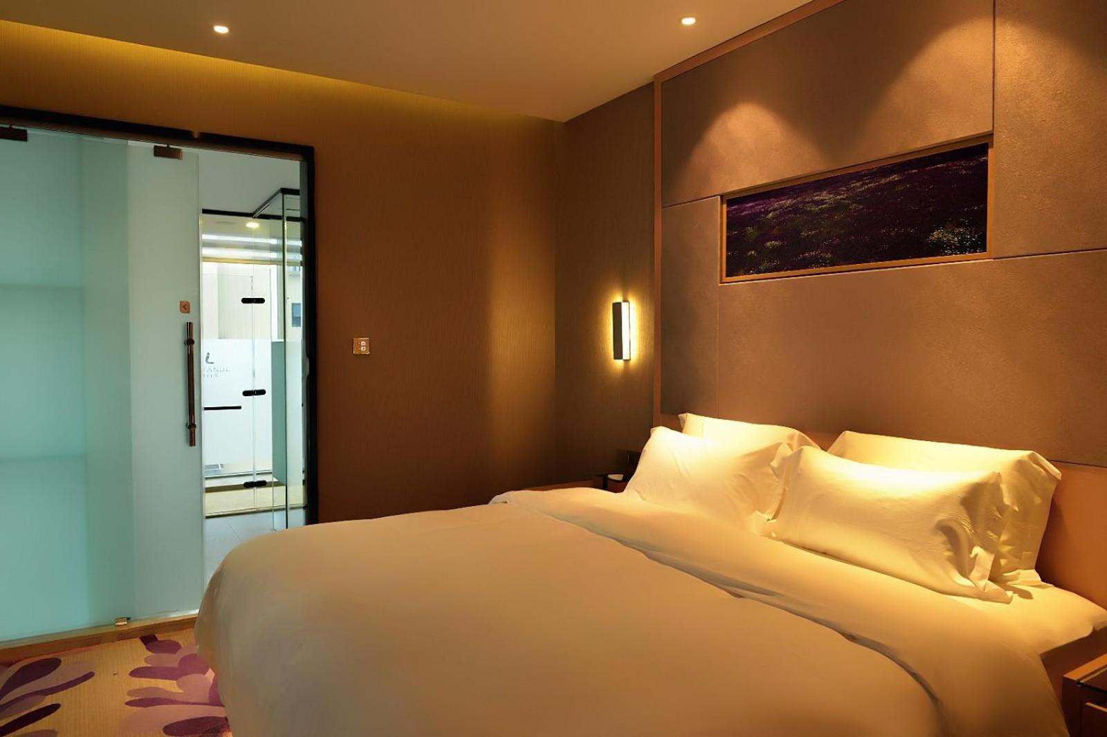 Deluxe Suite - Photo 4