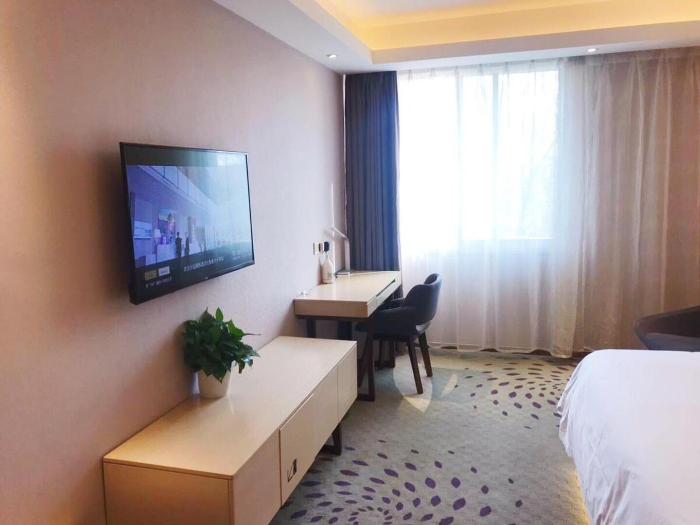Deluxe King size bed Room