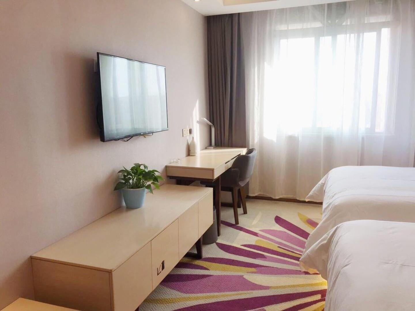 Deluxe Twin Bed Room