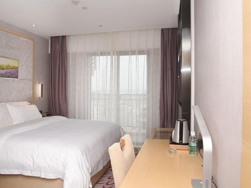 Deluxe King size bed Room