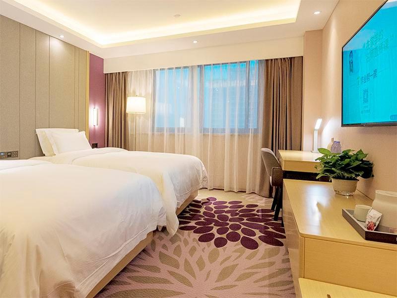 Mainland Chinese Citizens - Deluxe Twin Room photo 2