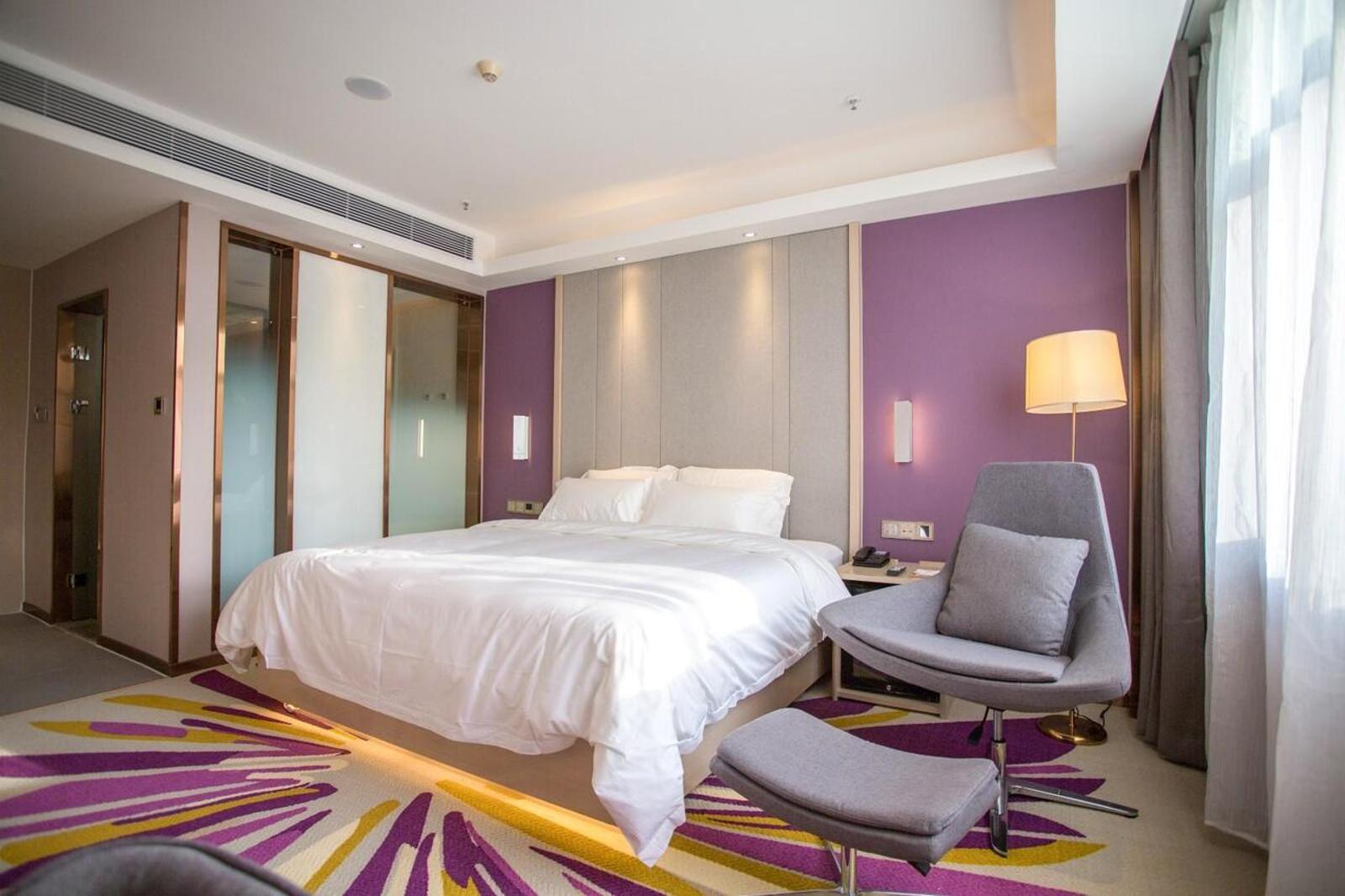 Deluxe King size bed Room