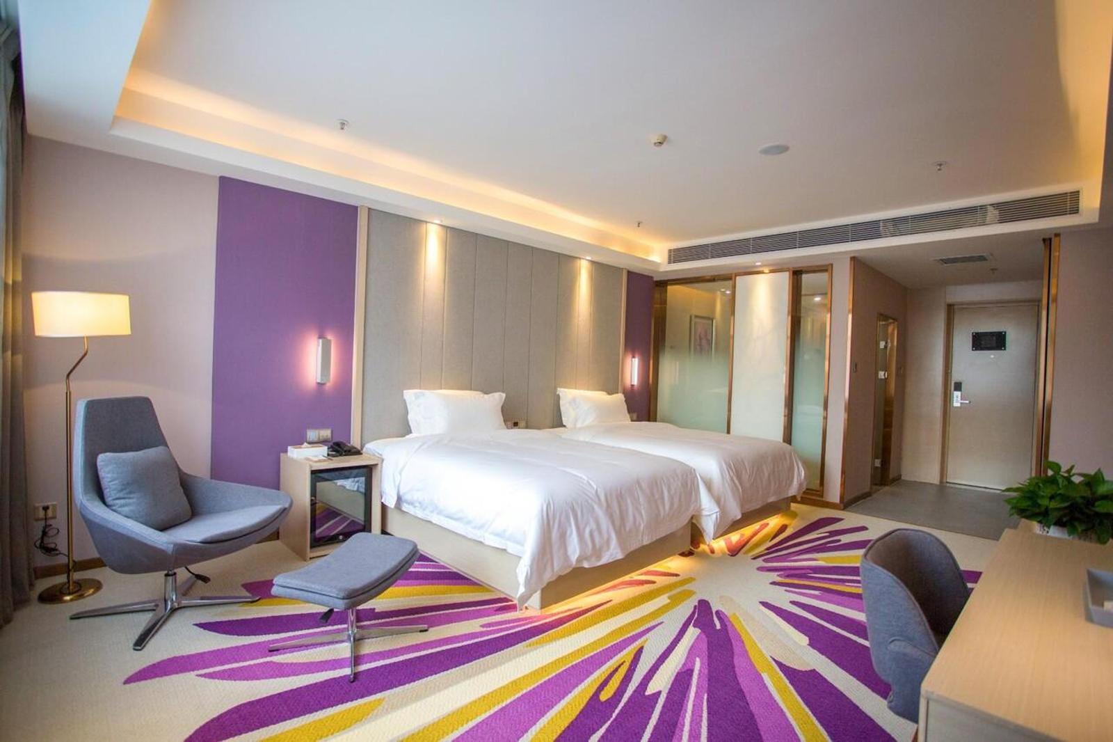 Deluxe Twin Bed Room