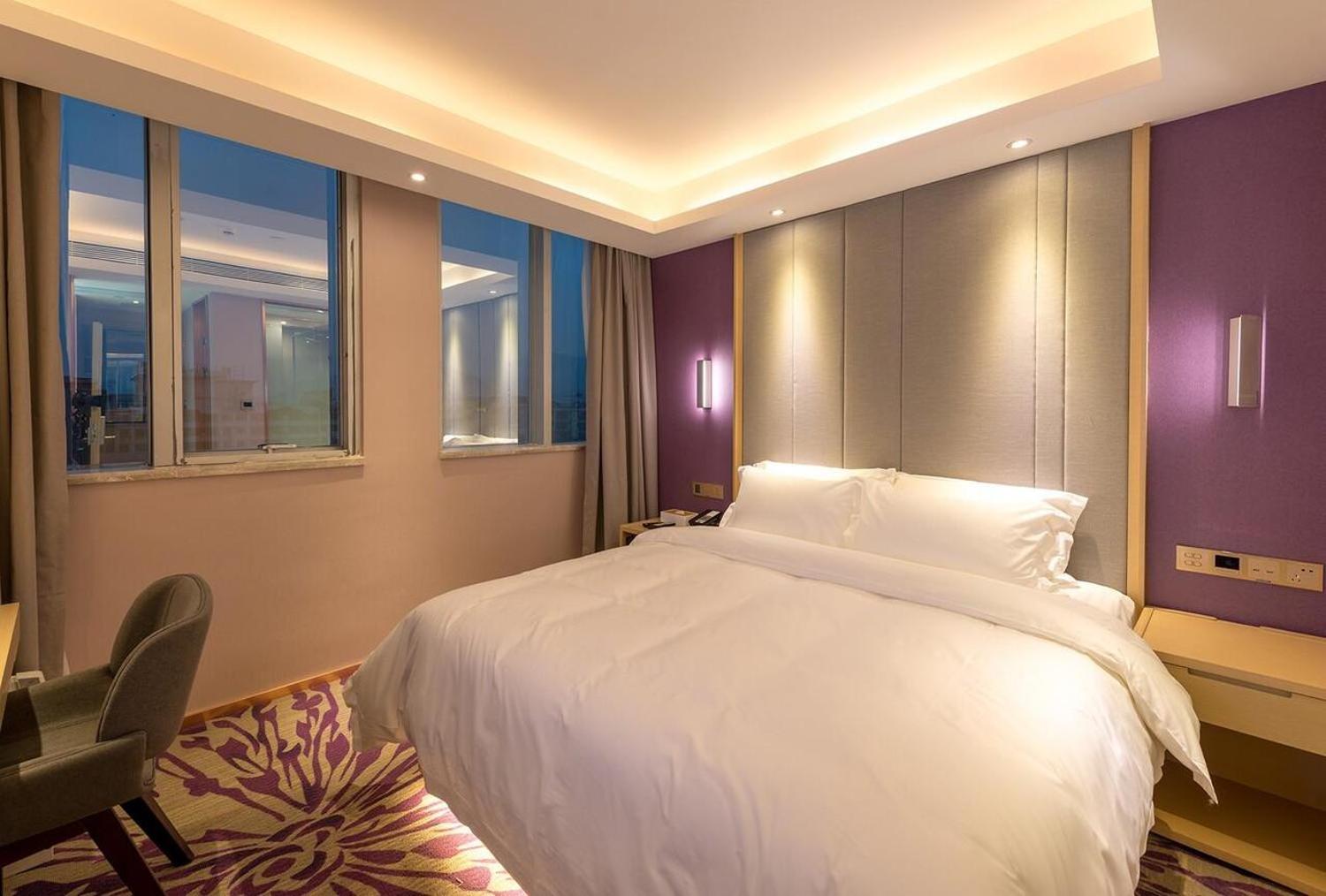 Deluxe King size bed Room