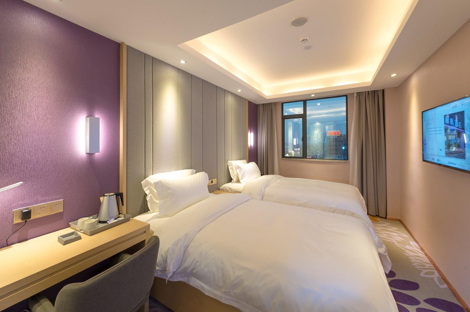 Deluxe Twin Bed Room