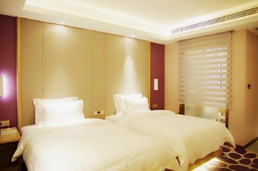 Deluxe Twin Bed Room