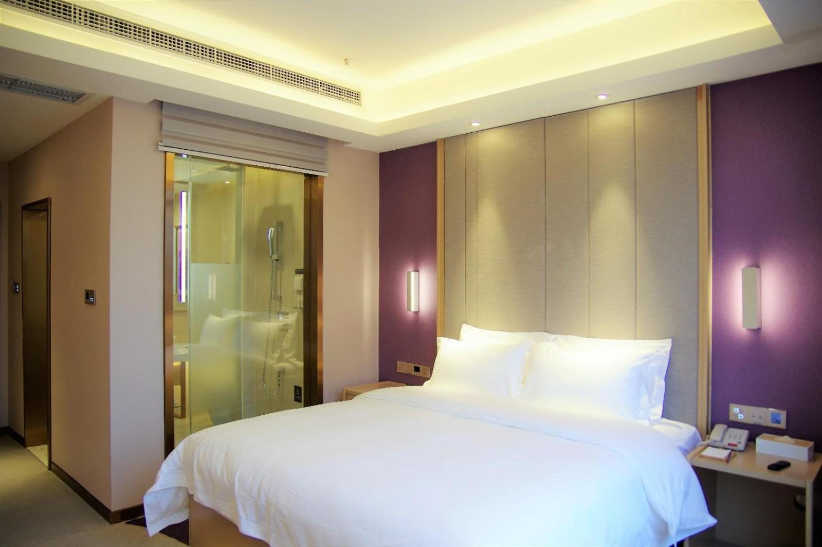 Deluxe King size bed Room