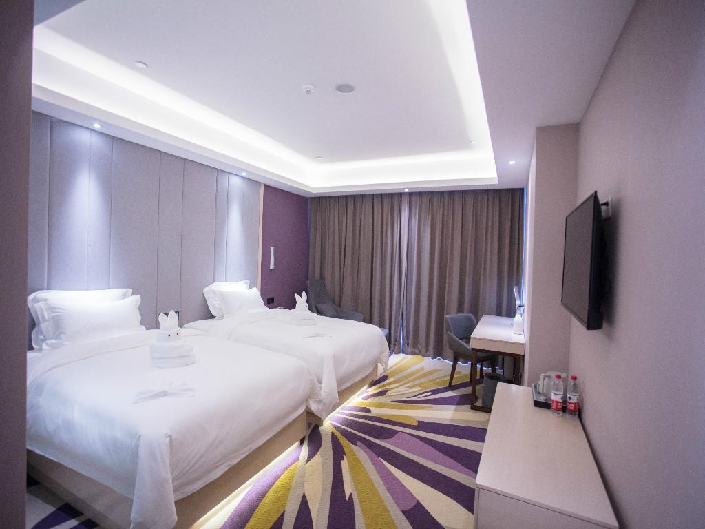 Deluxe Twin Bed Room