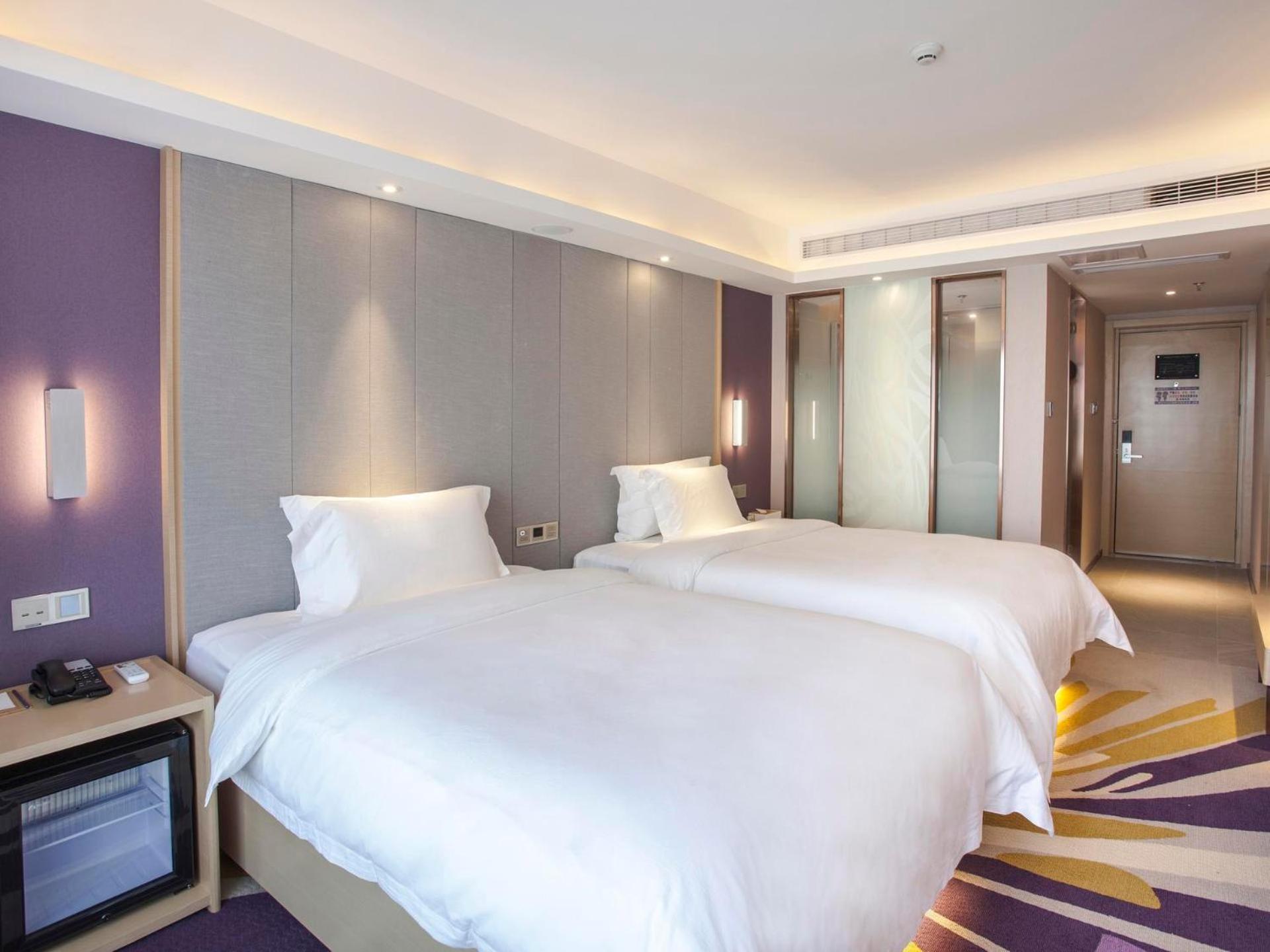 Deluxe Twin Bed Room - Photo 4