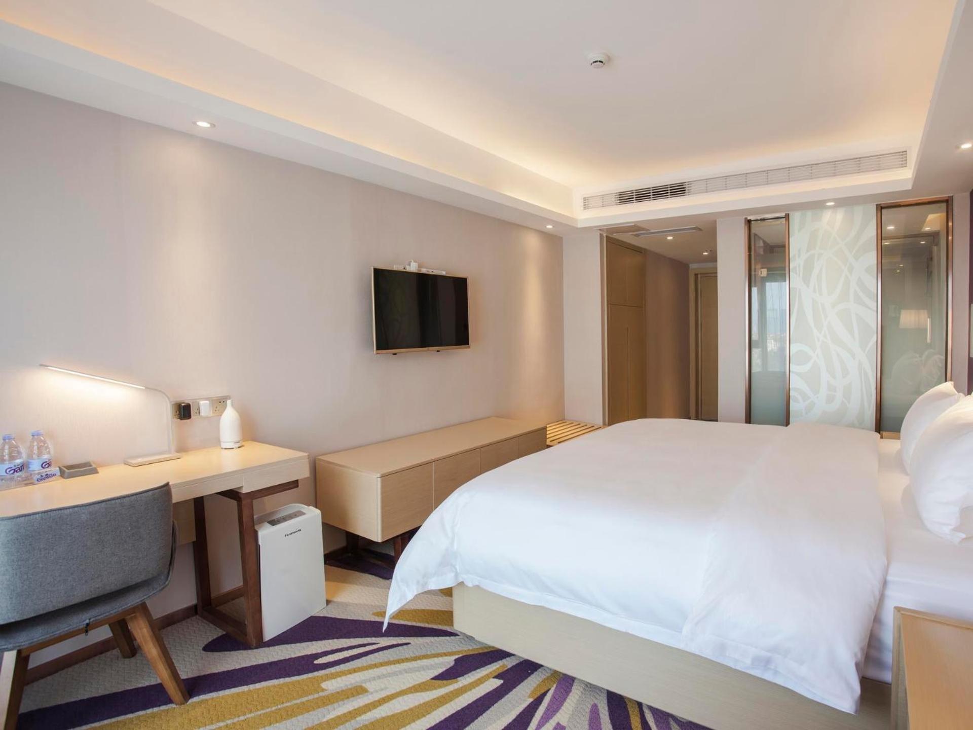 Elegant Double Room photo 2