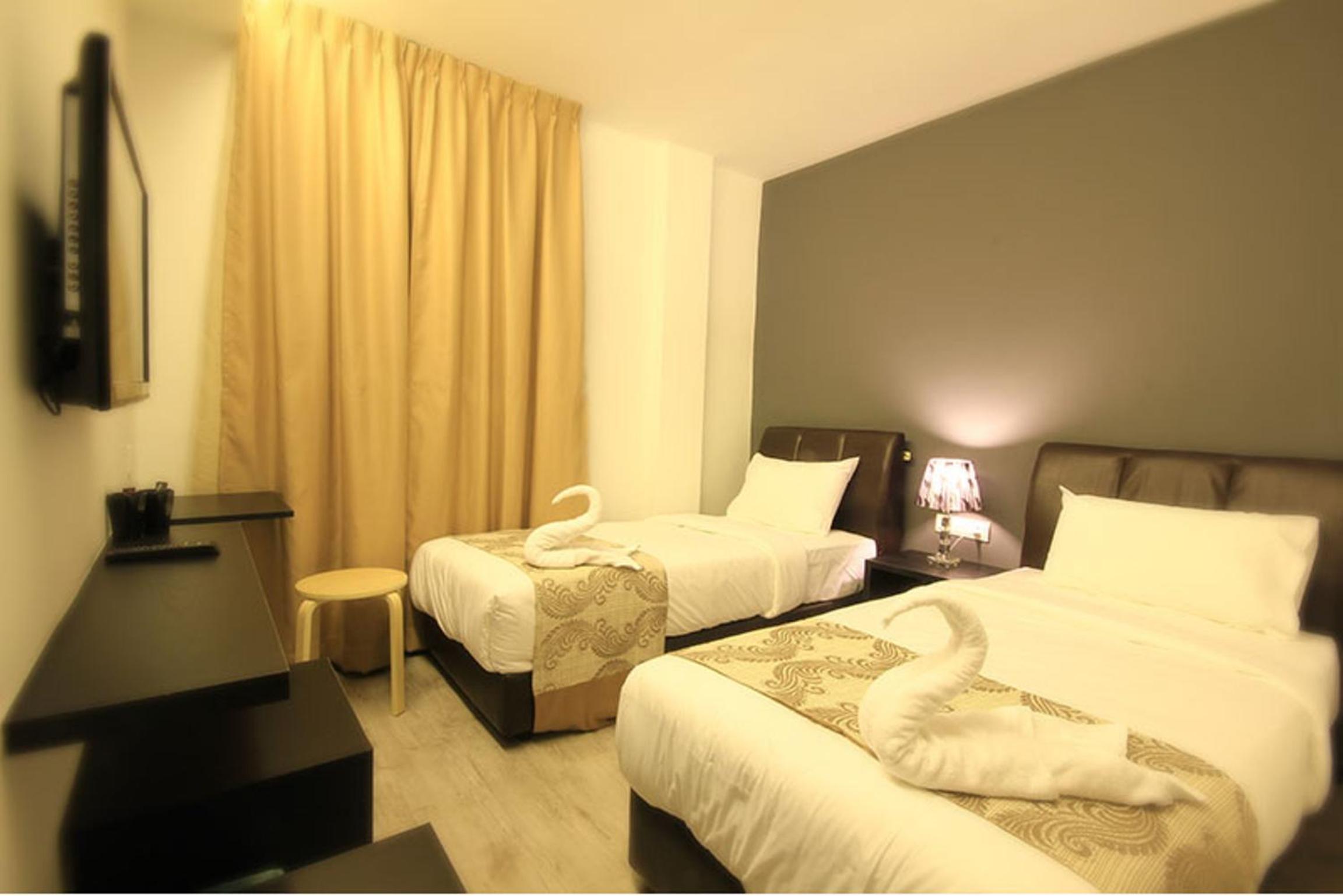 Deluxe Twin Room - Photo 1