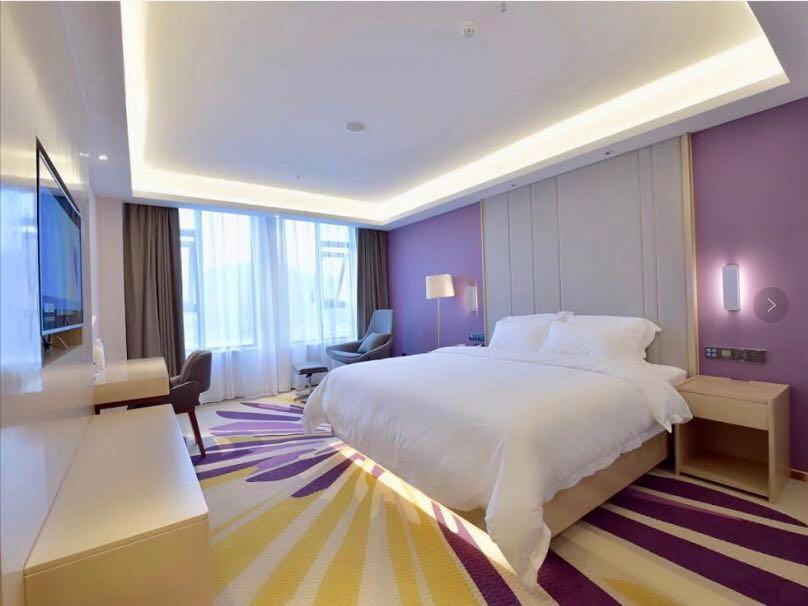 Deluxe King size bed Room photo 1