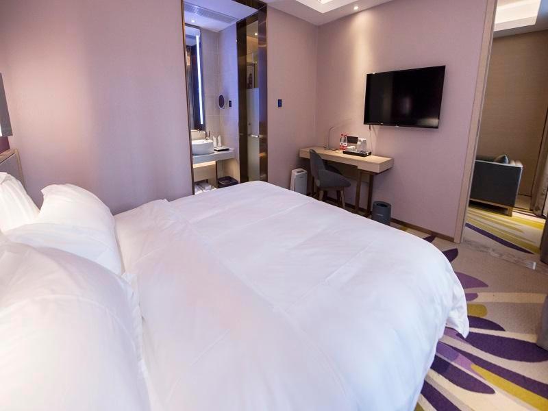 Deluxe Suite photo 1