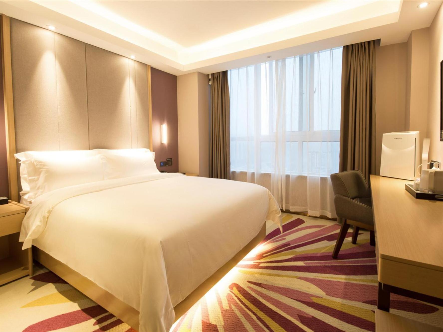 Deluxe King size bed Room