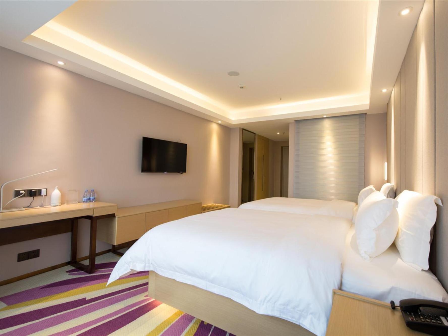 Deluxe Twin Bed Room