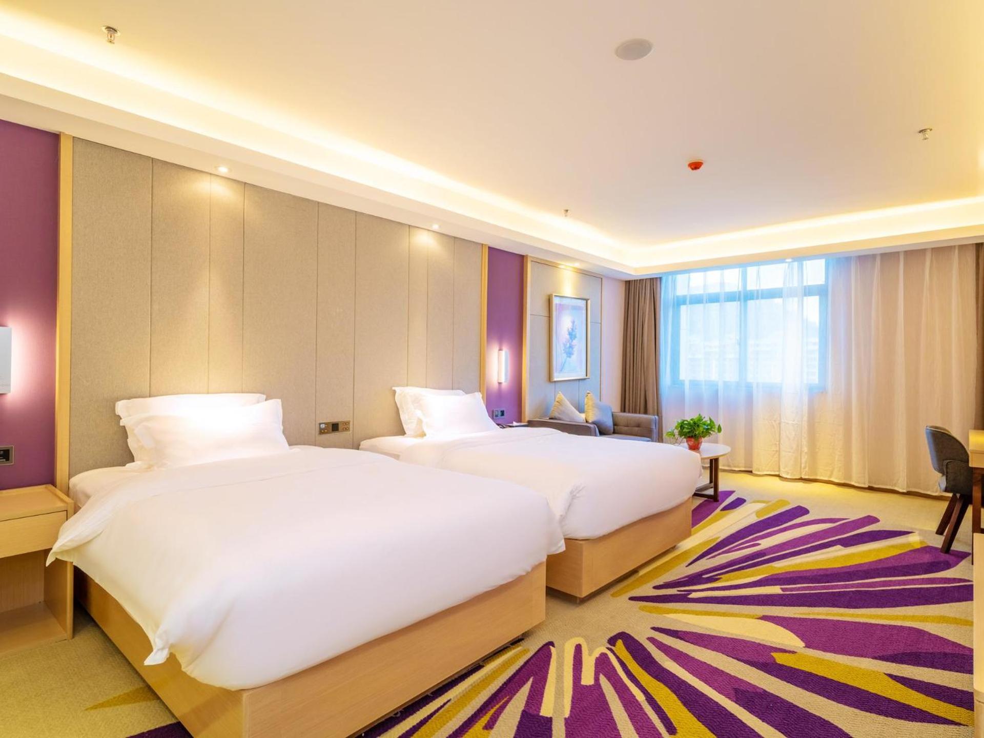 Twin Room with View