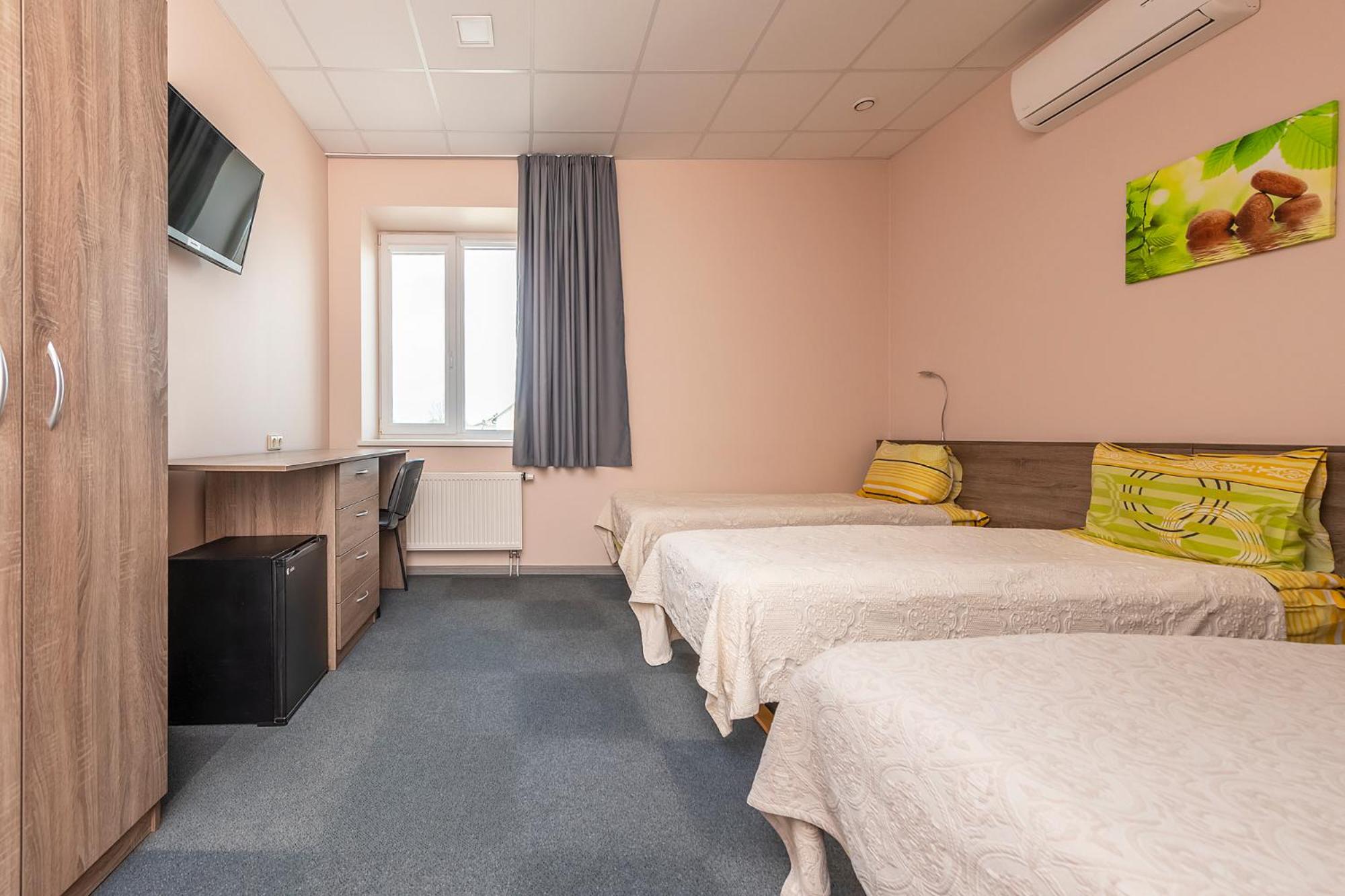 Triple Room with Bathroom photo 1