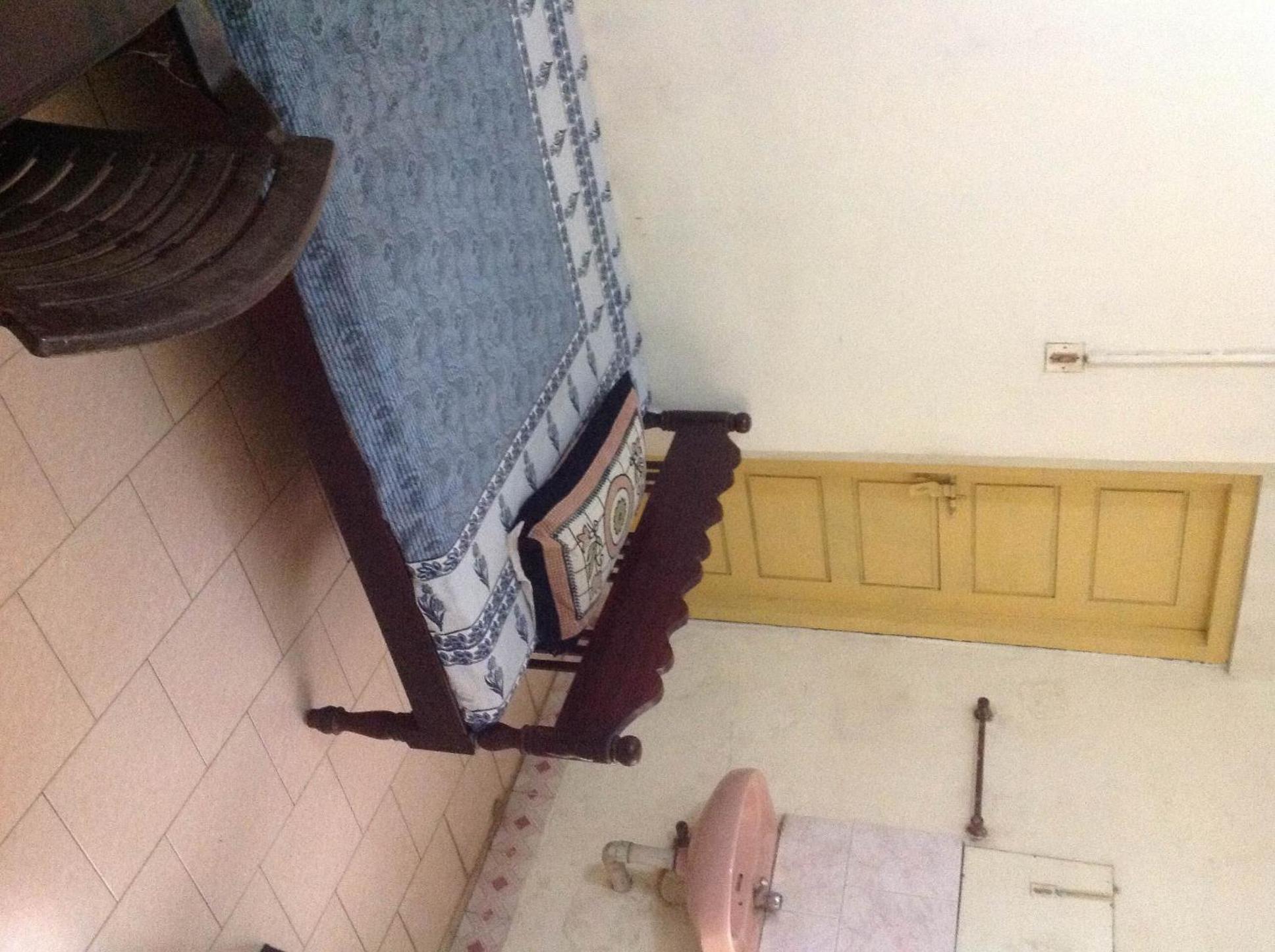 Budget Double Room photo 3