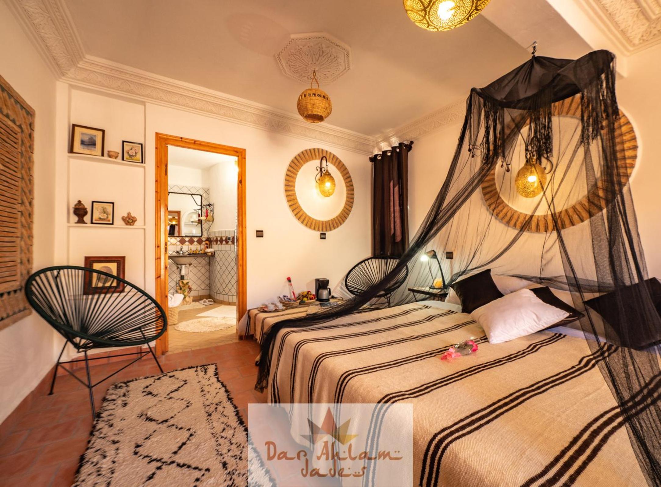 Quadruple Room with Balcony - Photo 2