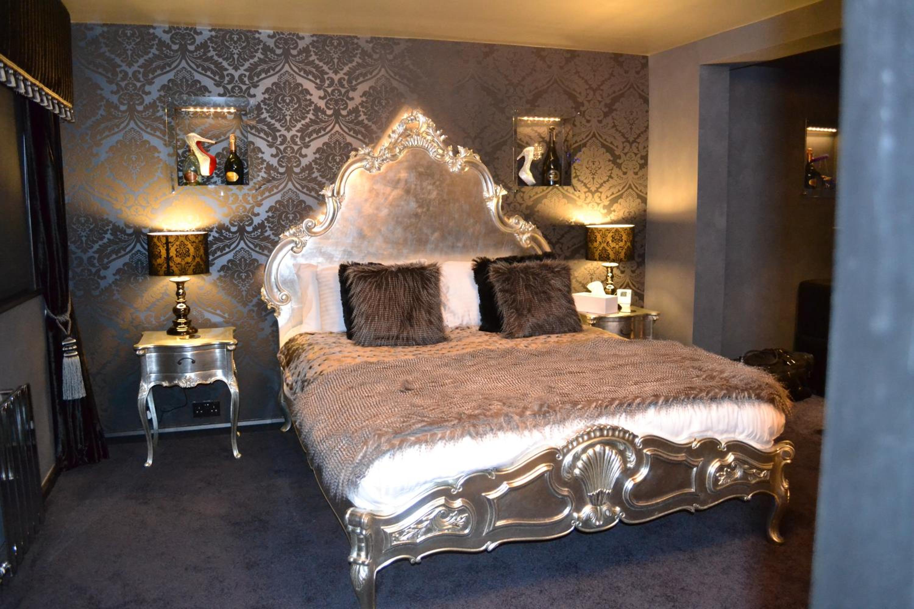 Premium Suite with Spa Bath
