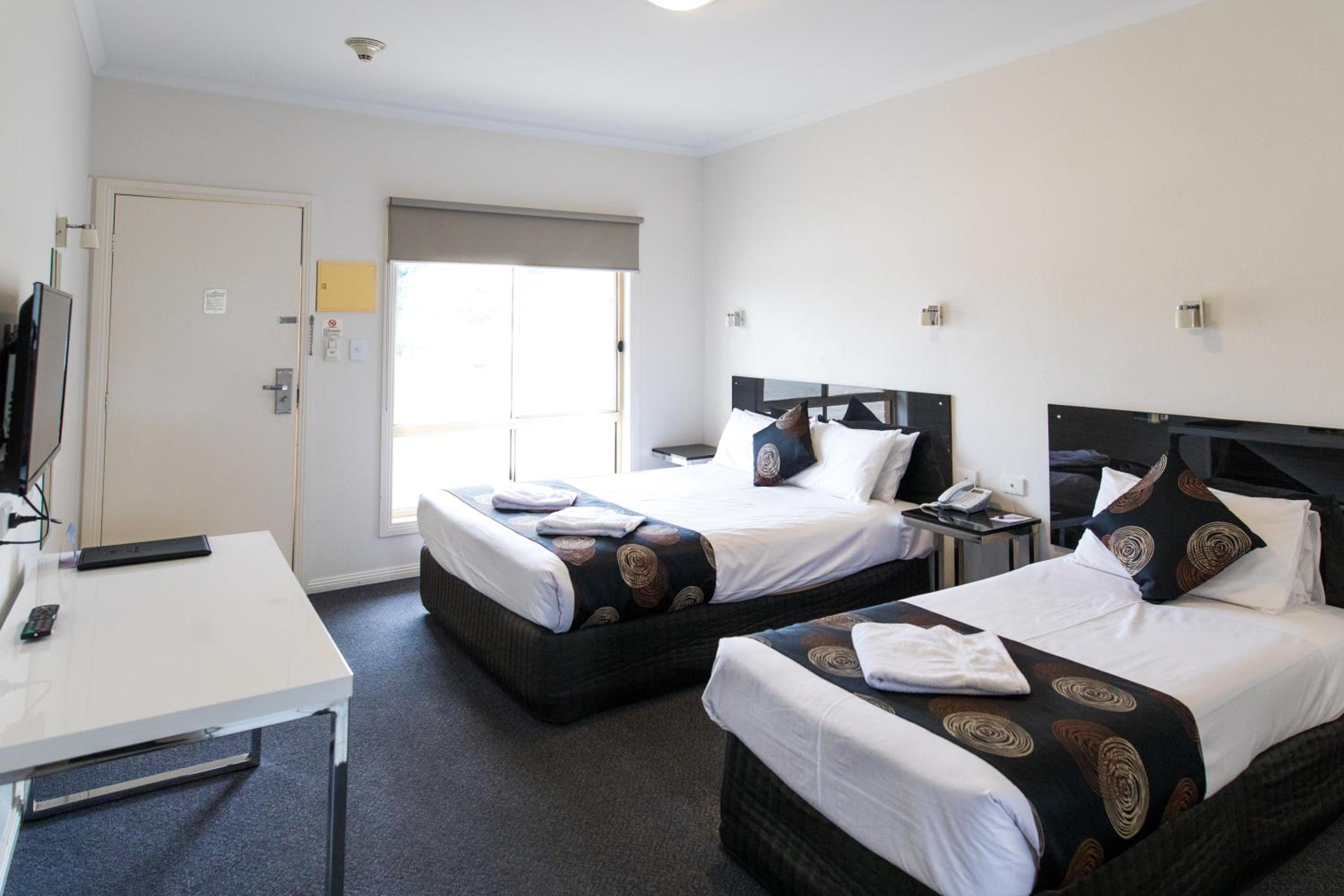 Deluxe Twin Room - Photo 5