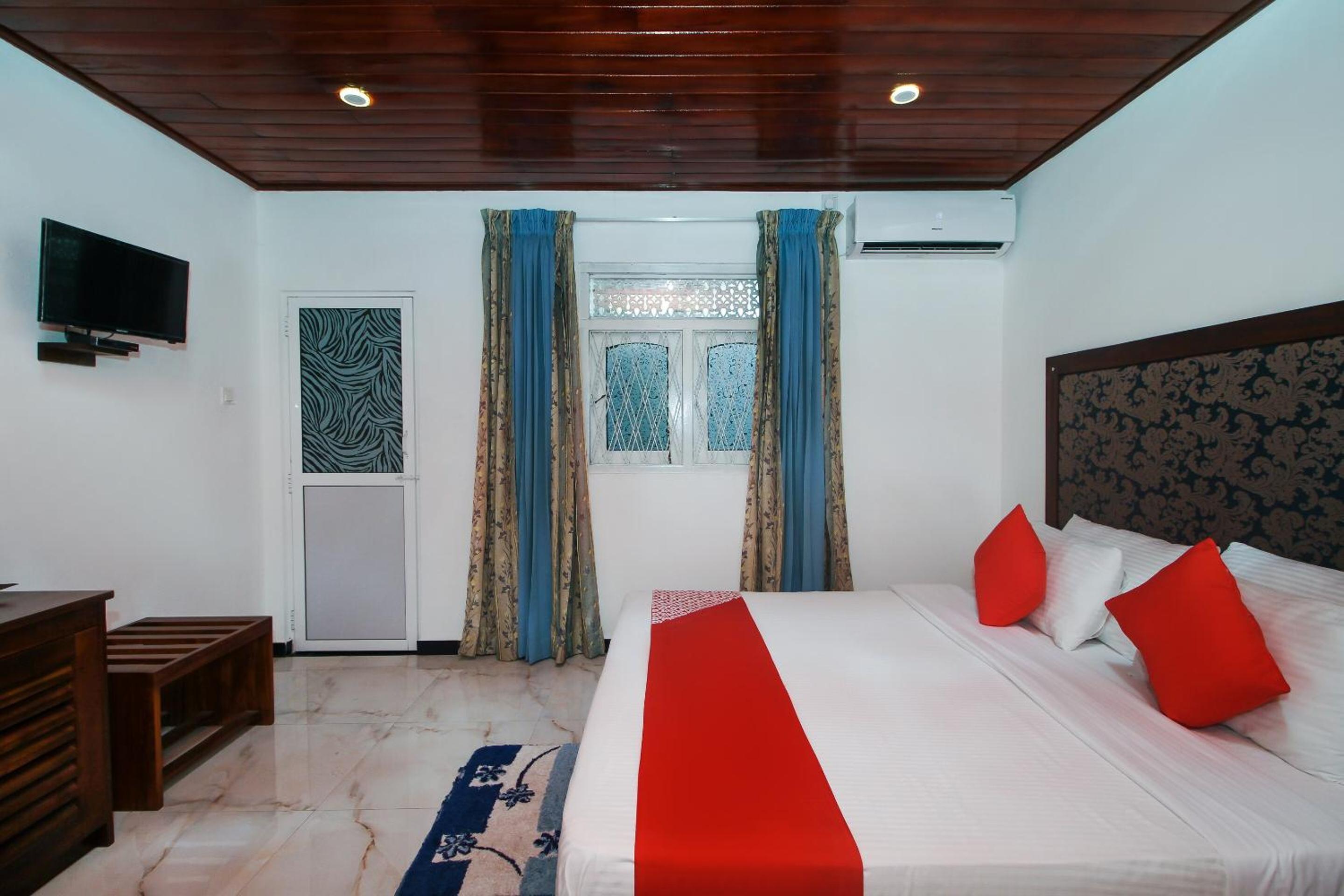 Deluxe Triple Room - Photo 10