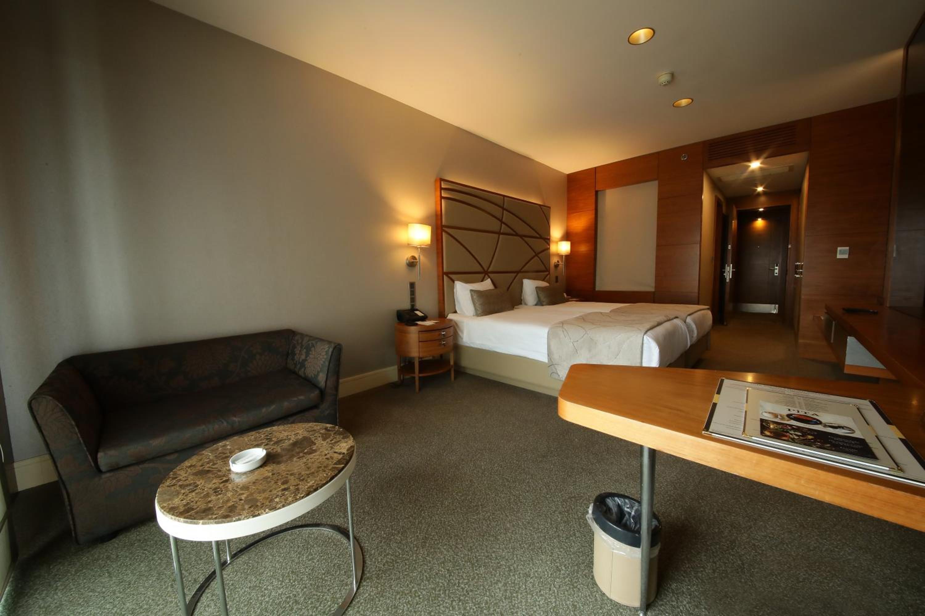 Superior Double Room with Partial Sea View photo 1
